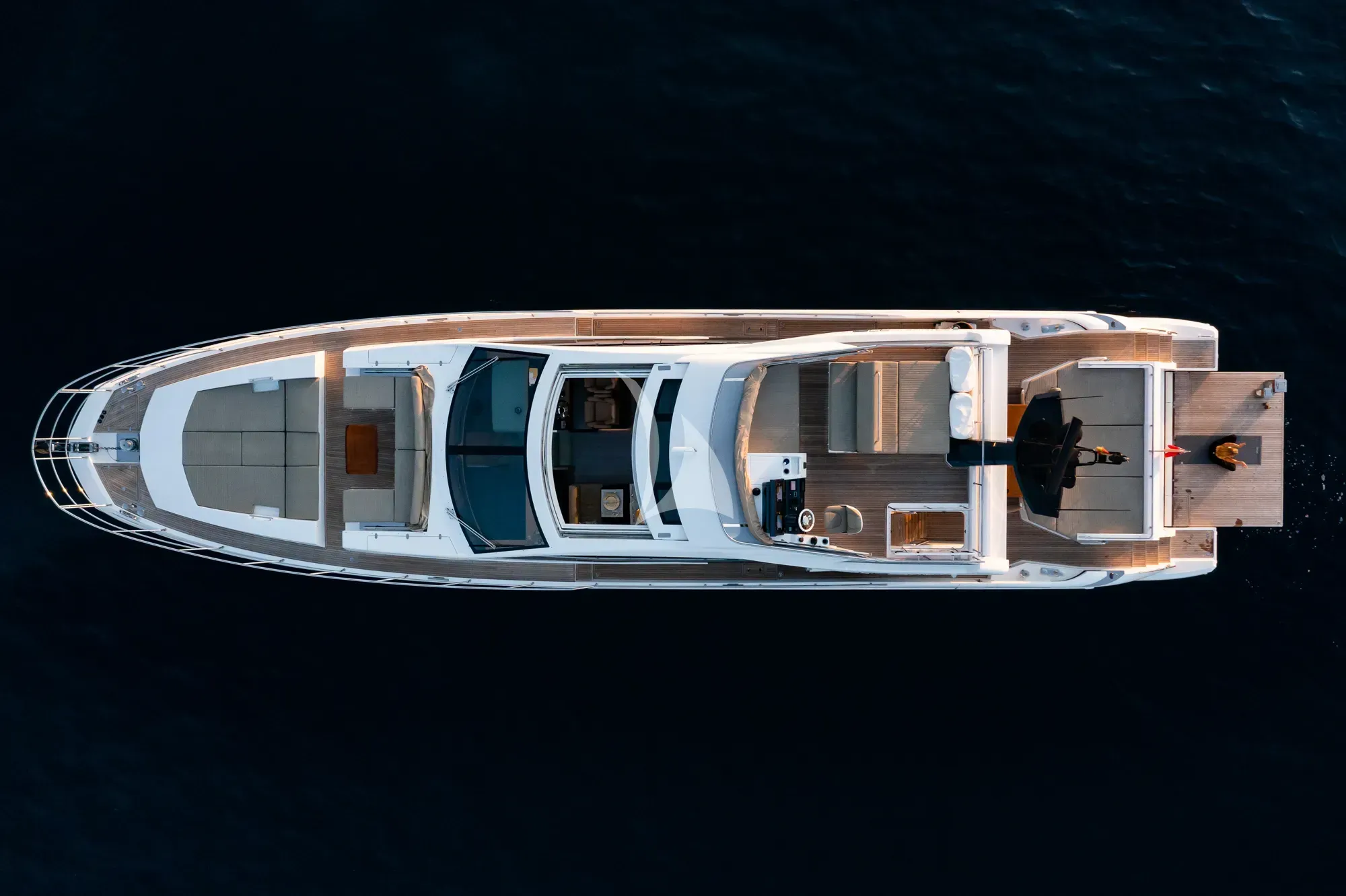 KOMODO yacht photo