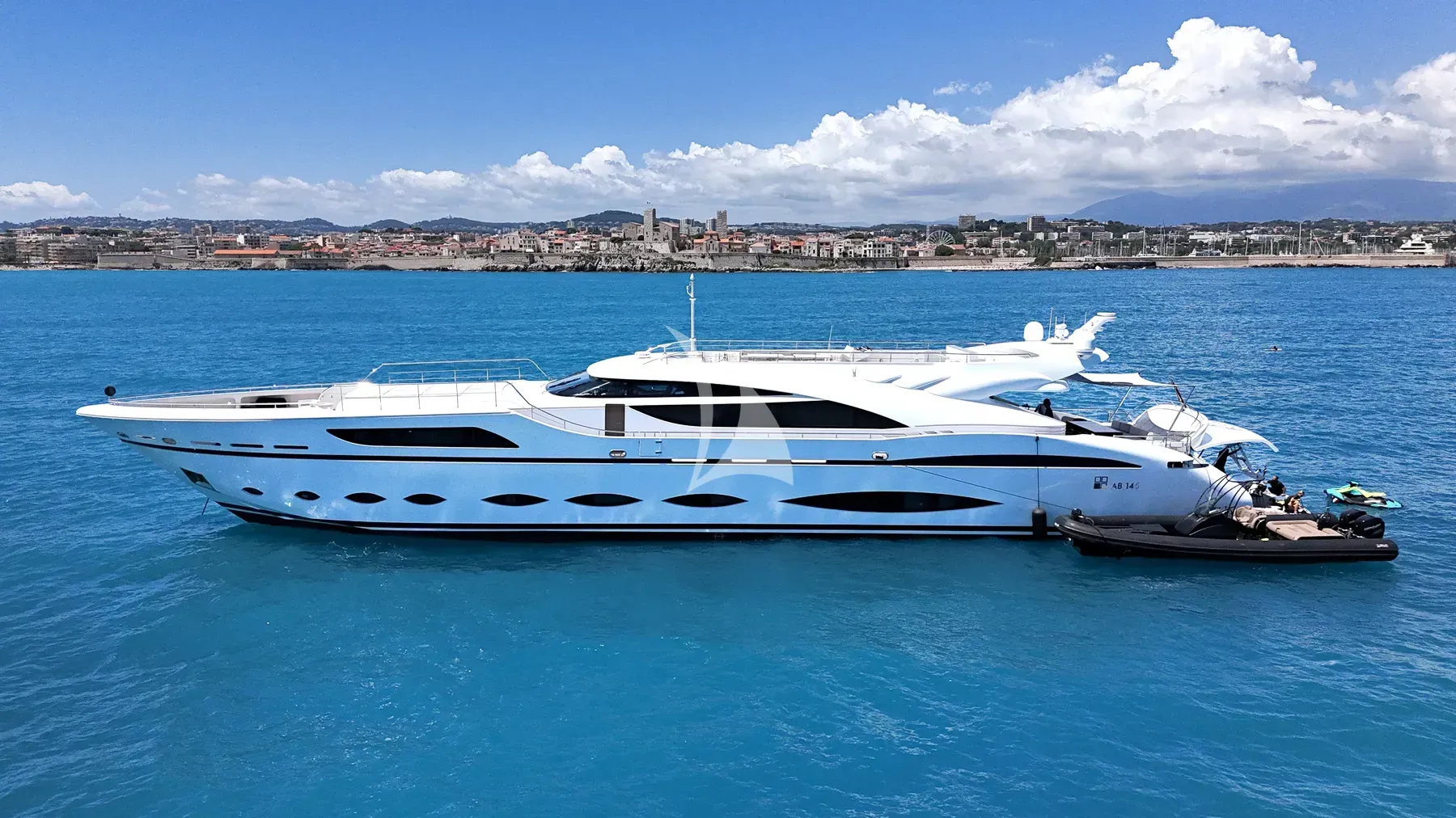 FAST & FURIOUS luxury yacht