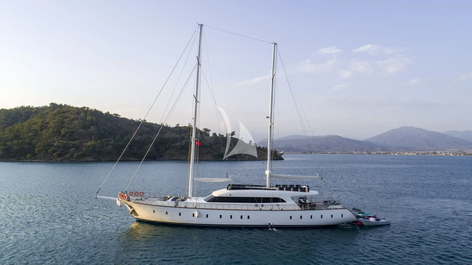 QUEEN OF MAKRI yacht photo