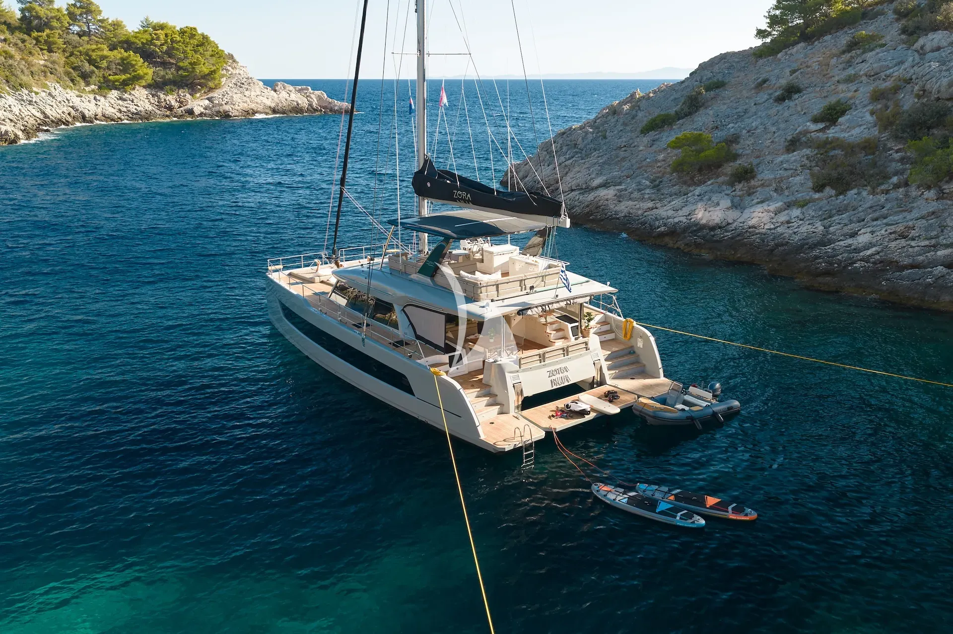 ZORA NUA yacht photo