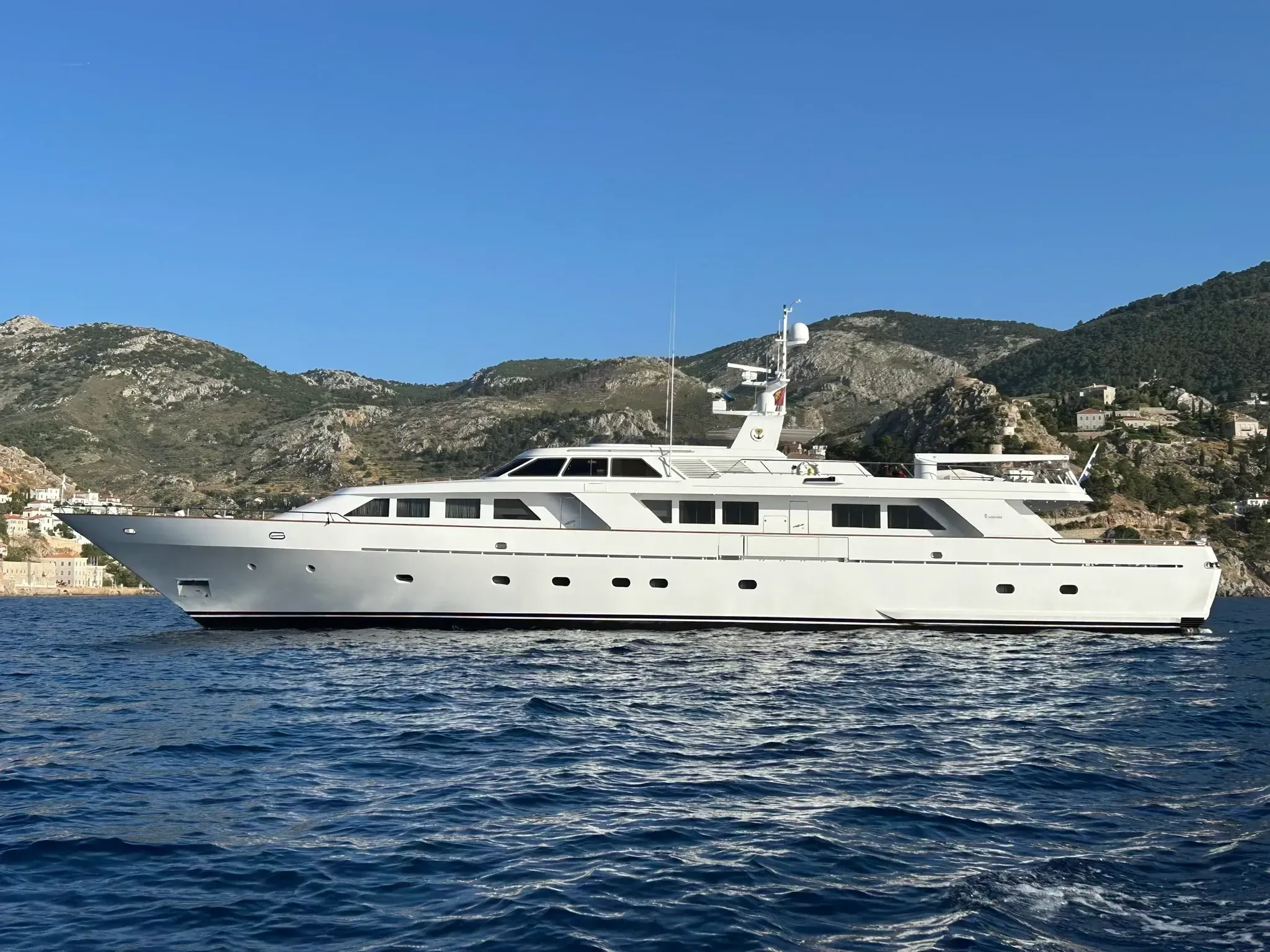 OKTANA luxury yacht
