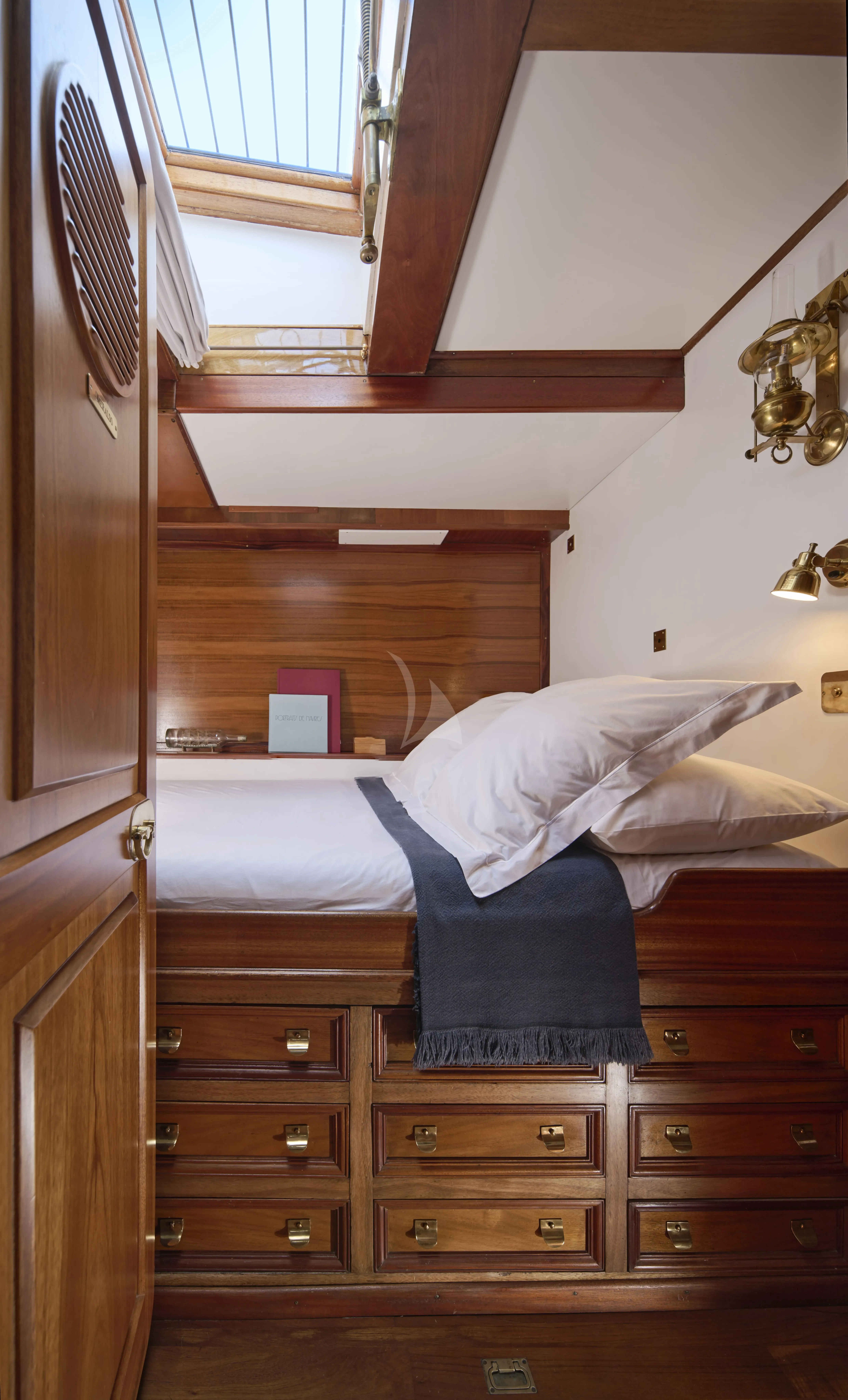 Black Swan - photo 4