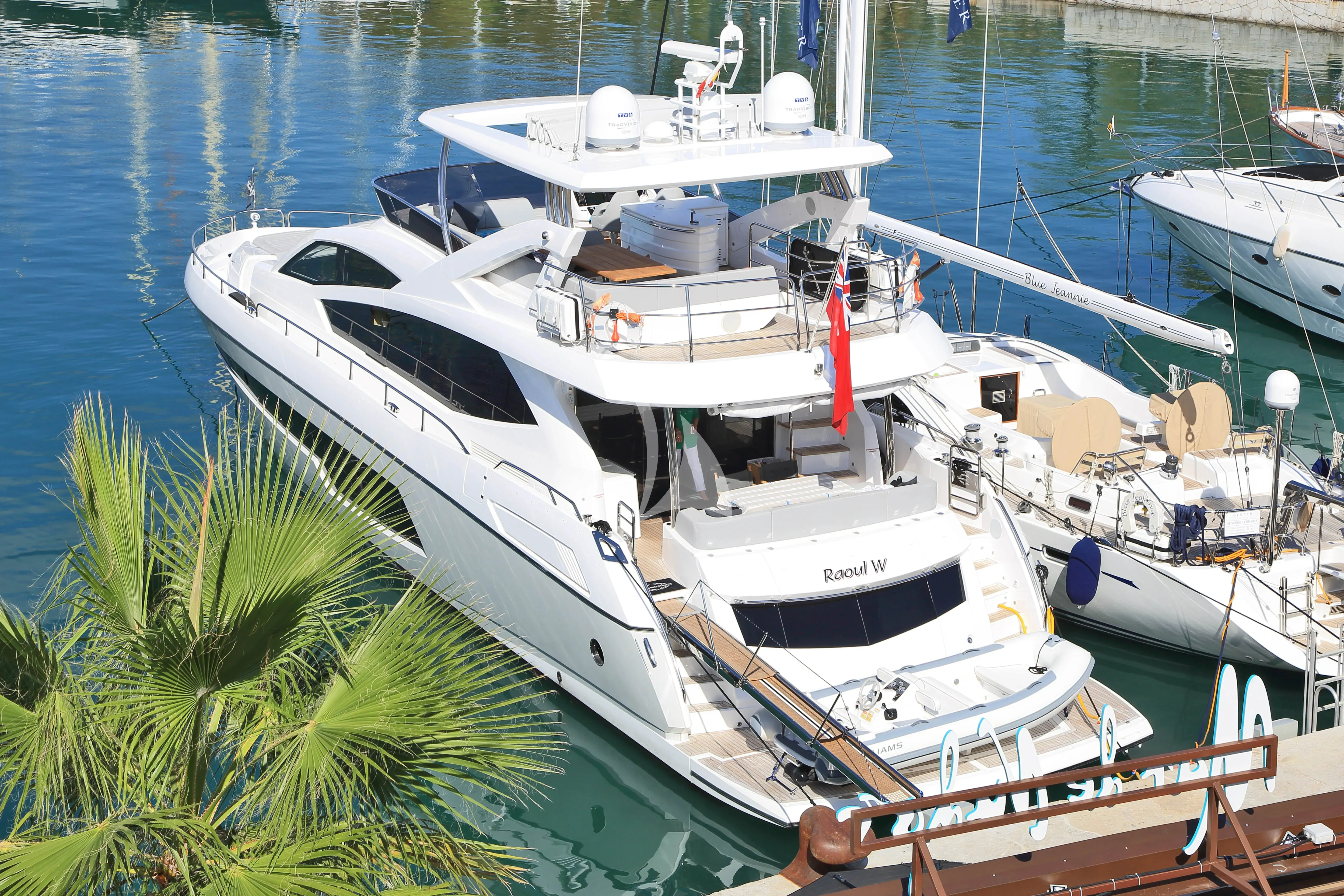 'RAOUL W' - exterior 3