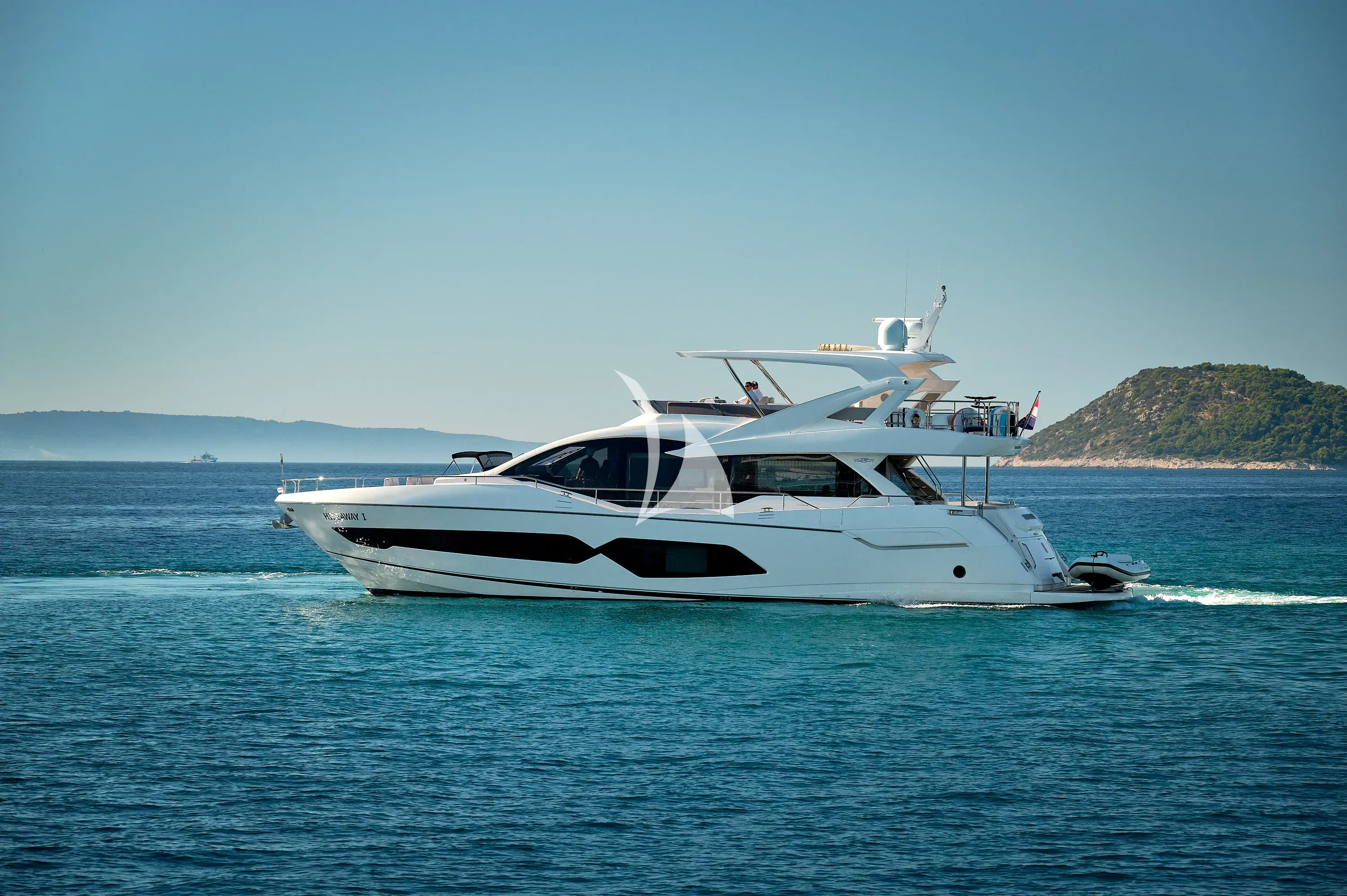 Hideaway yacht photo
