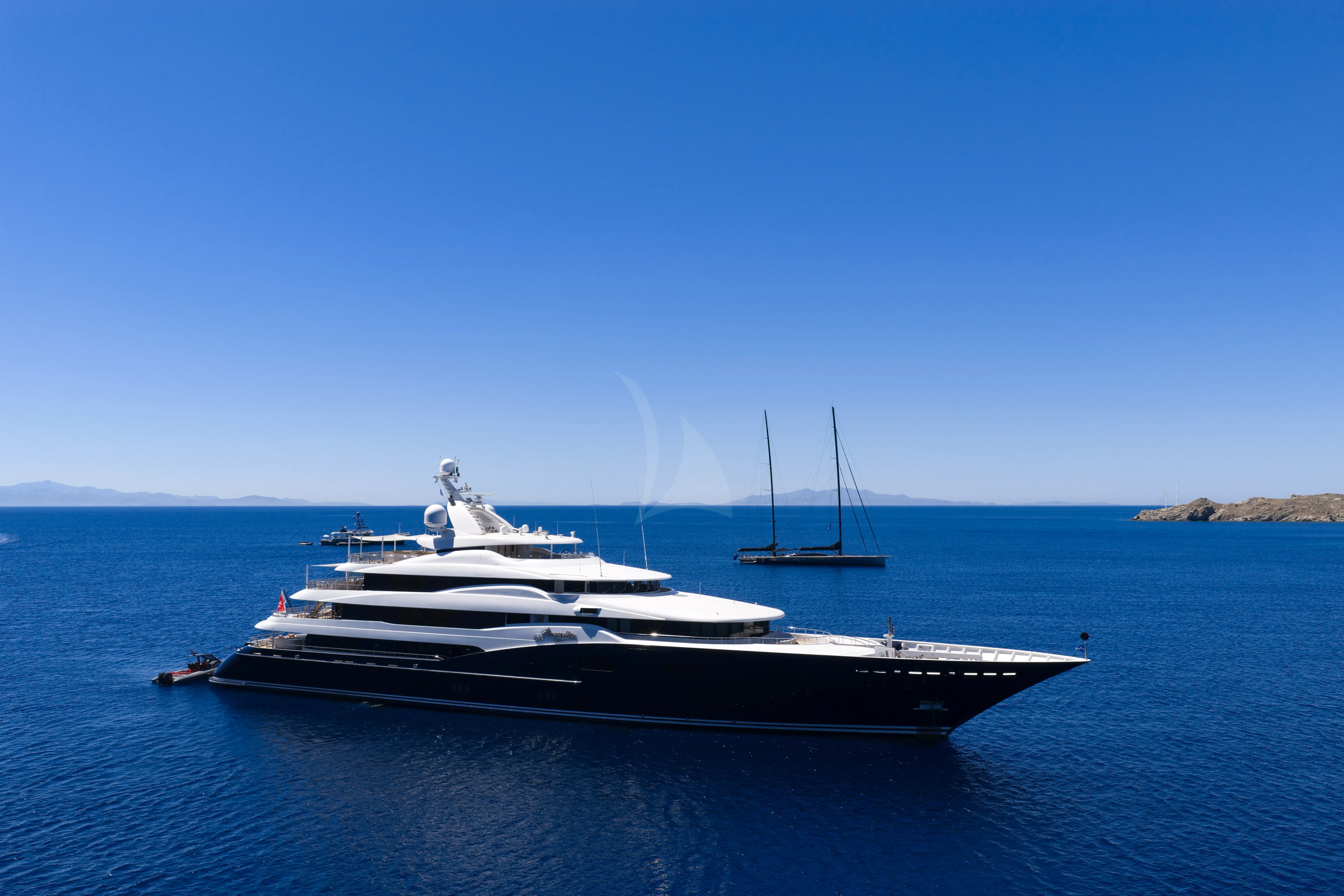 AMARYLLIS luxury yacht
