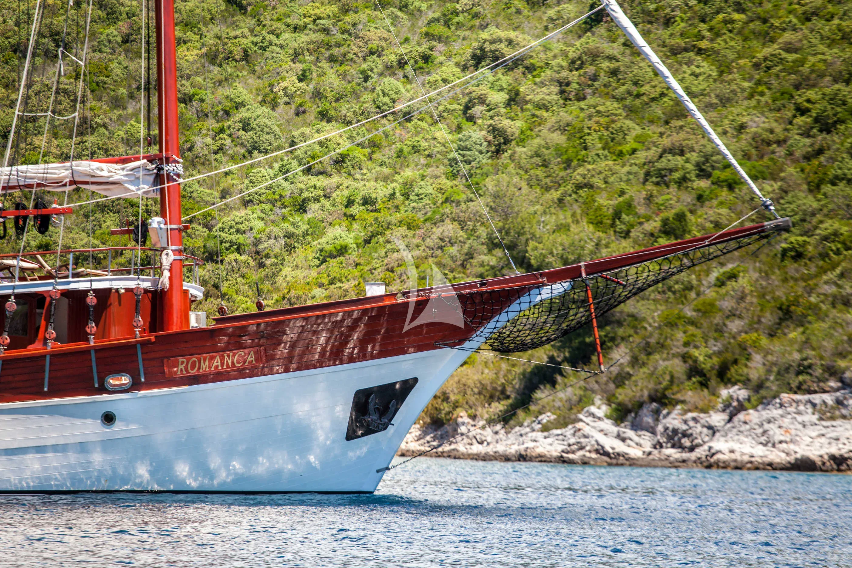 Romanca yacht photo