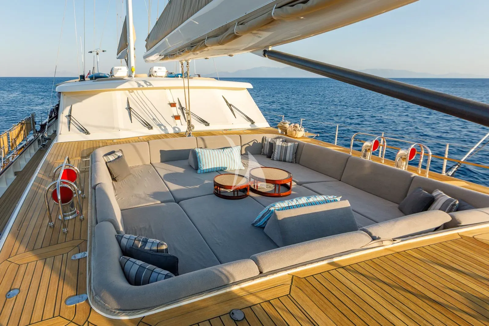 ZELDA yacht photo