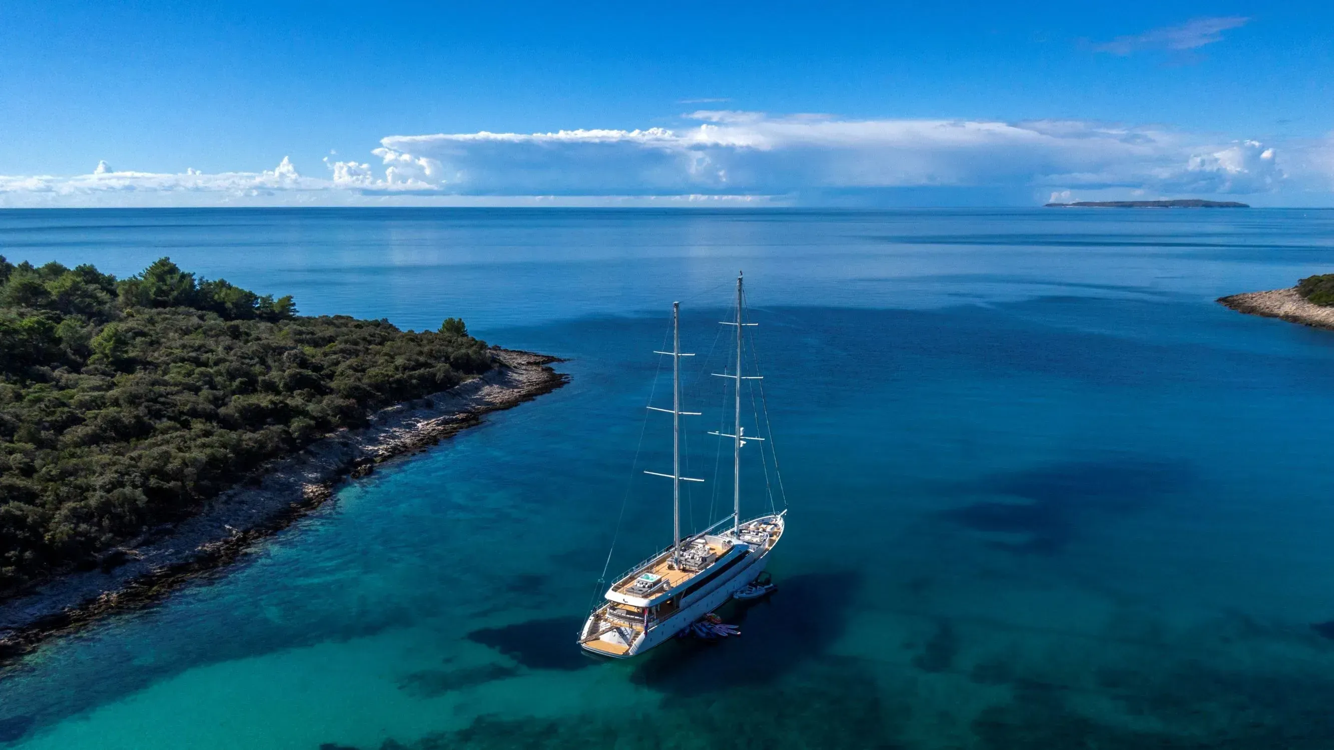 M/S AURUM SKY luxury yacht