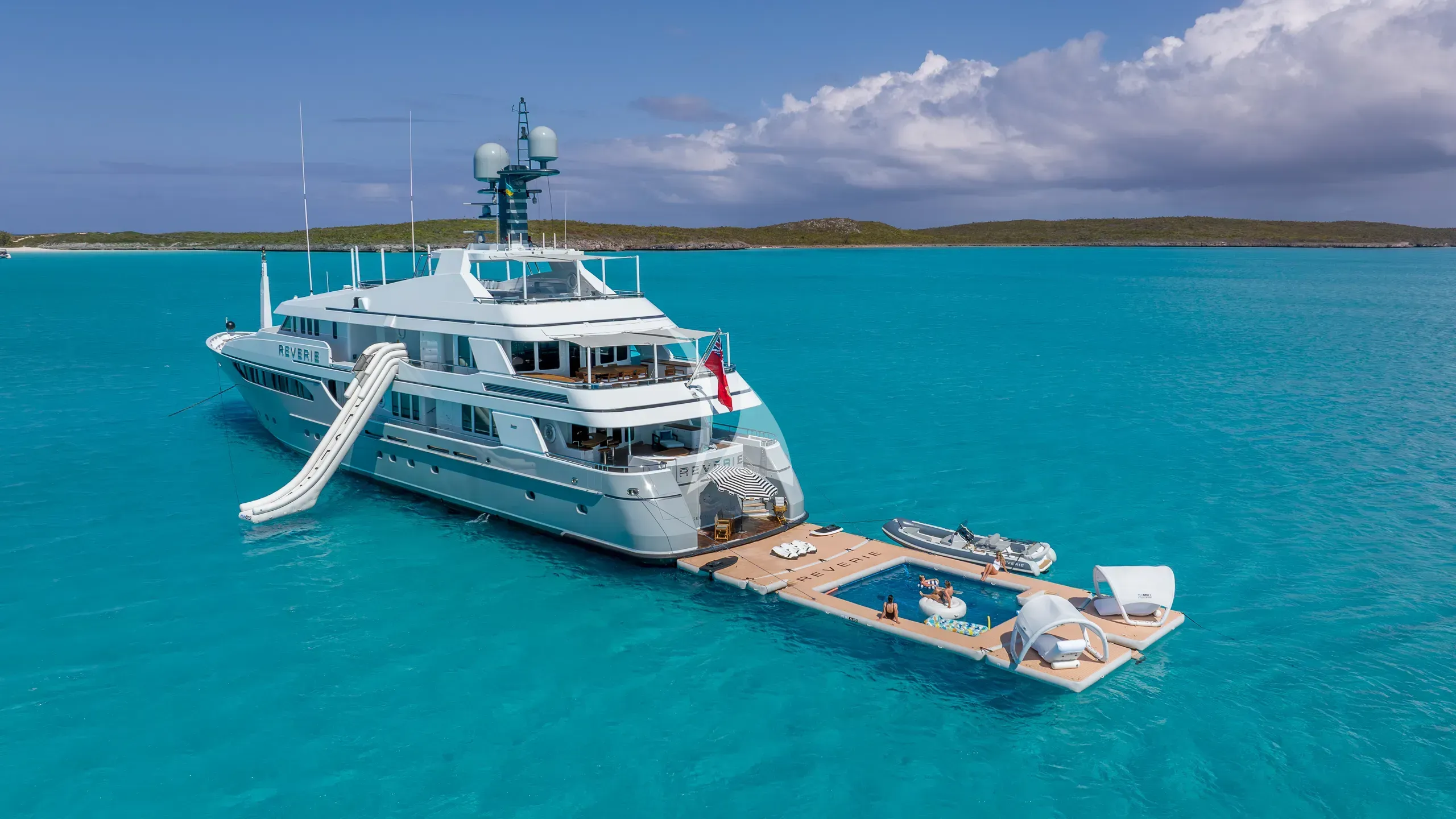 REVERIE luxury yacht