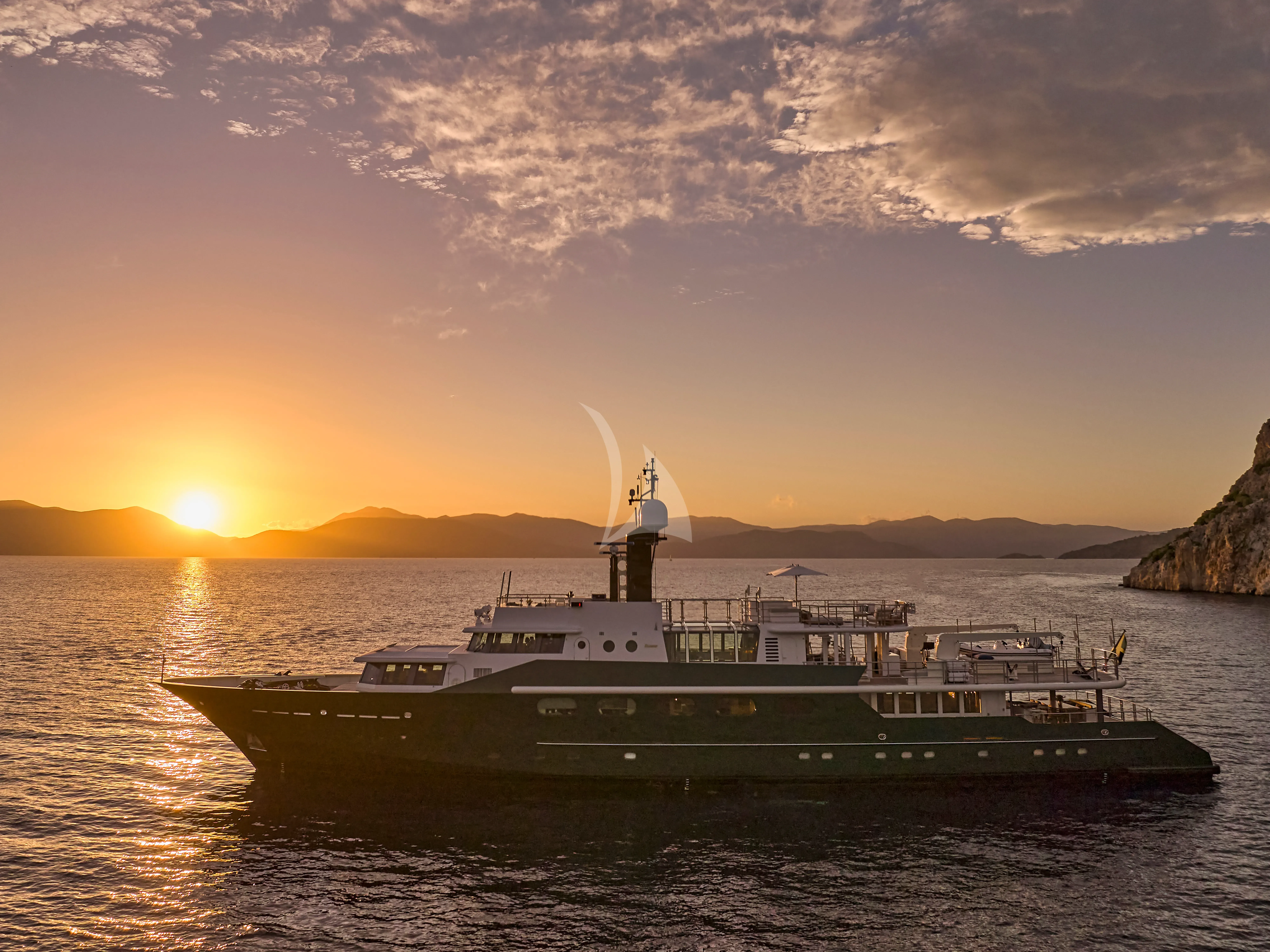 HIGHLANDER yacht photo