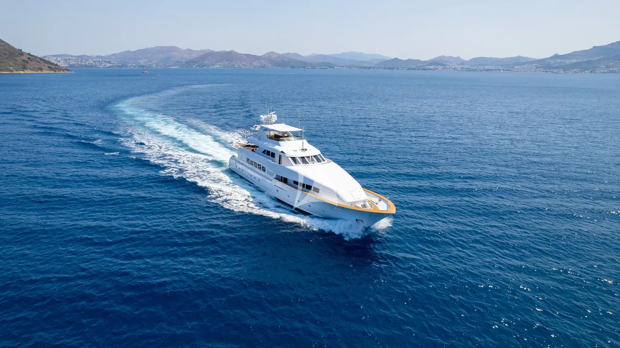 MERVE yacht photo
