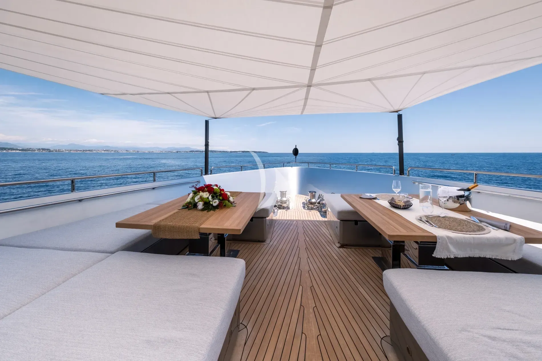 SENSA yacht photo