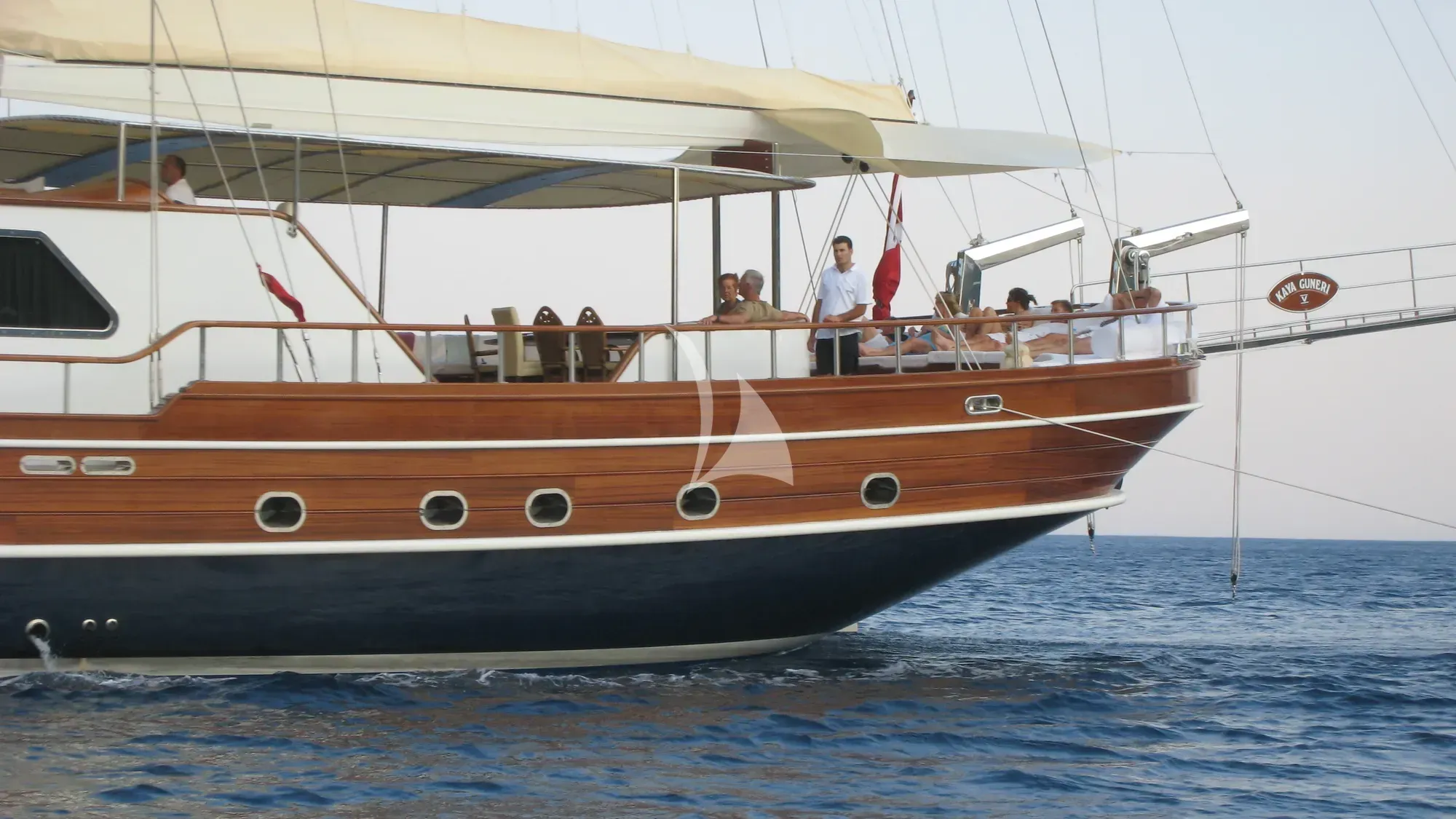KAYA GUNERI V yacht photo
