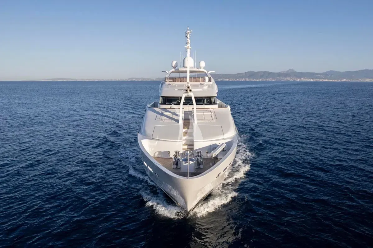 Titian Pearl - exterior 2