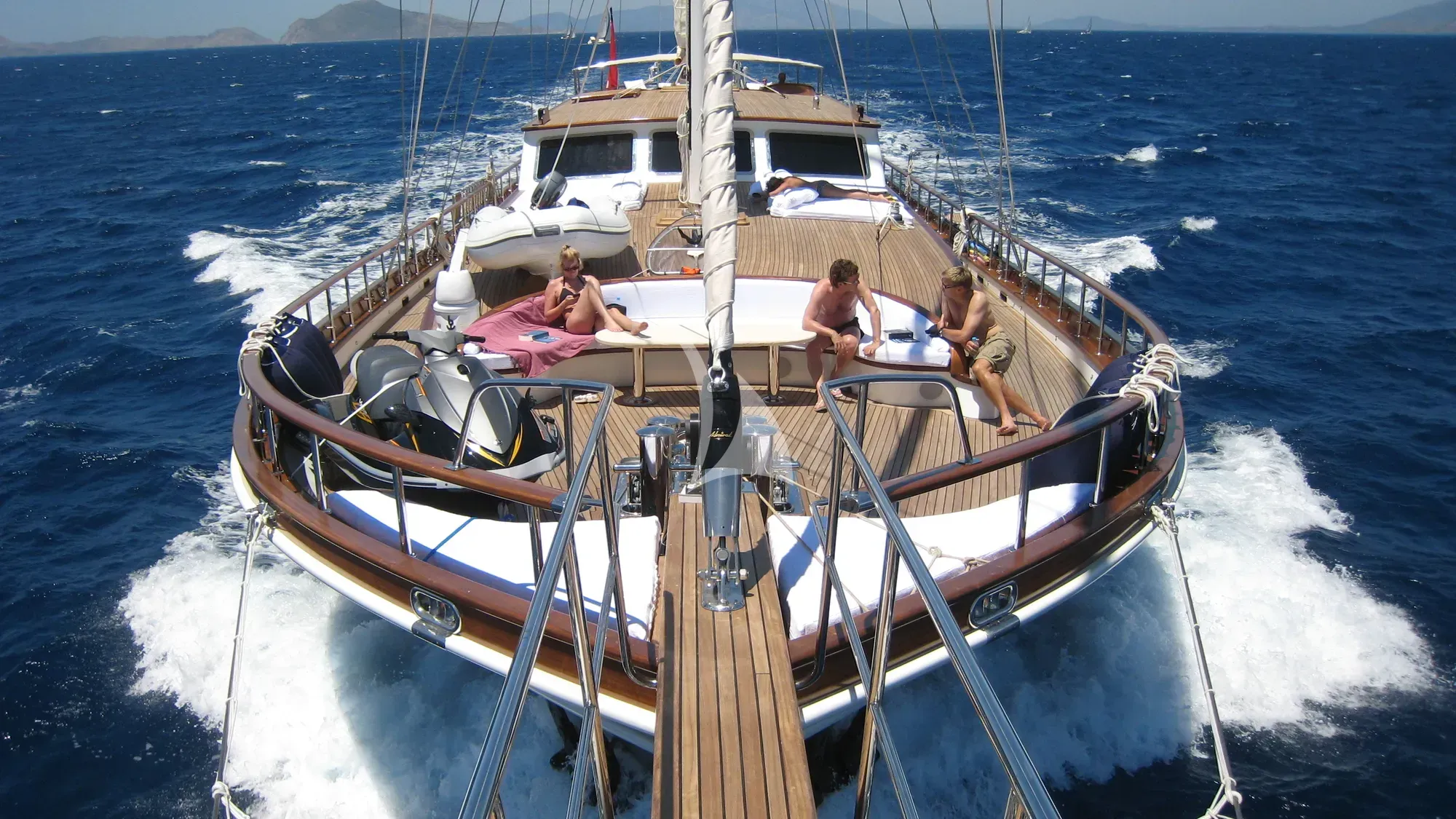 KAYA GUNERI V yacht photo