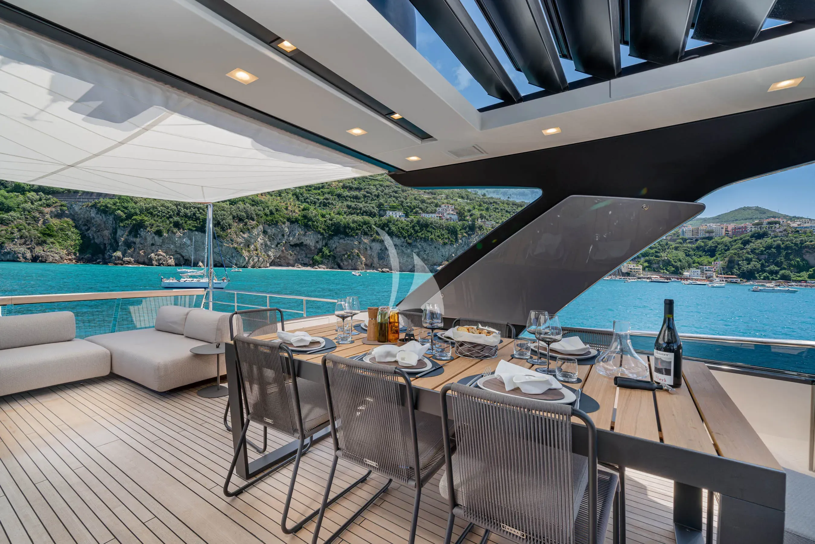 LUCKY luxury yacht