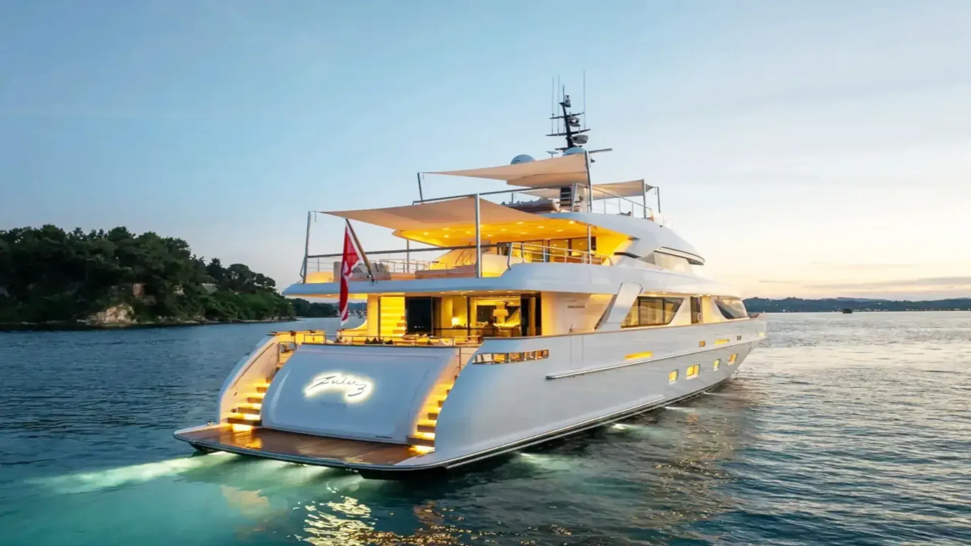 ZULU 3 luxury yacht