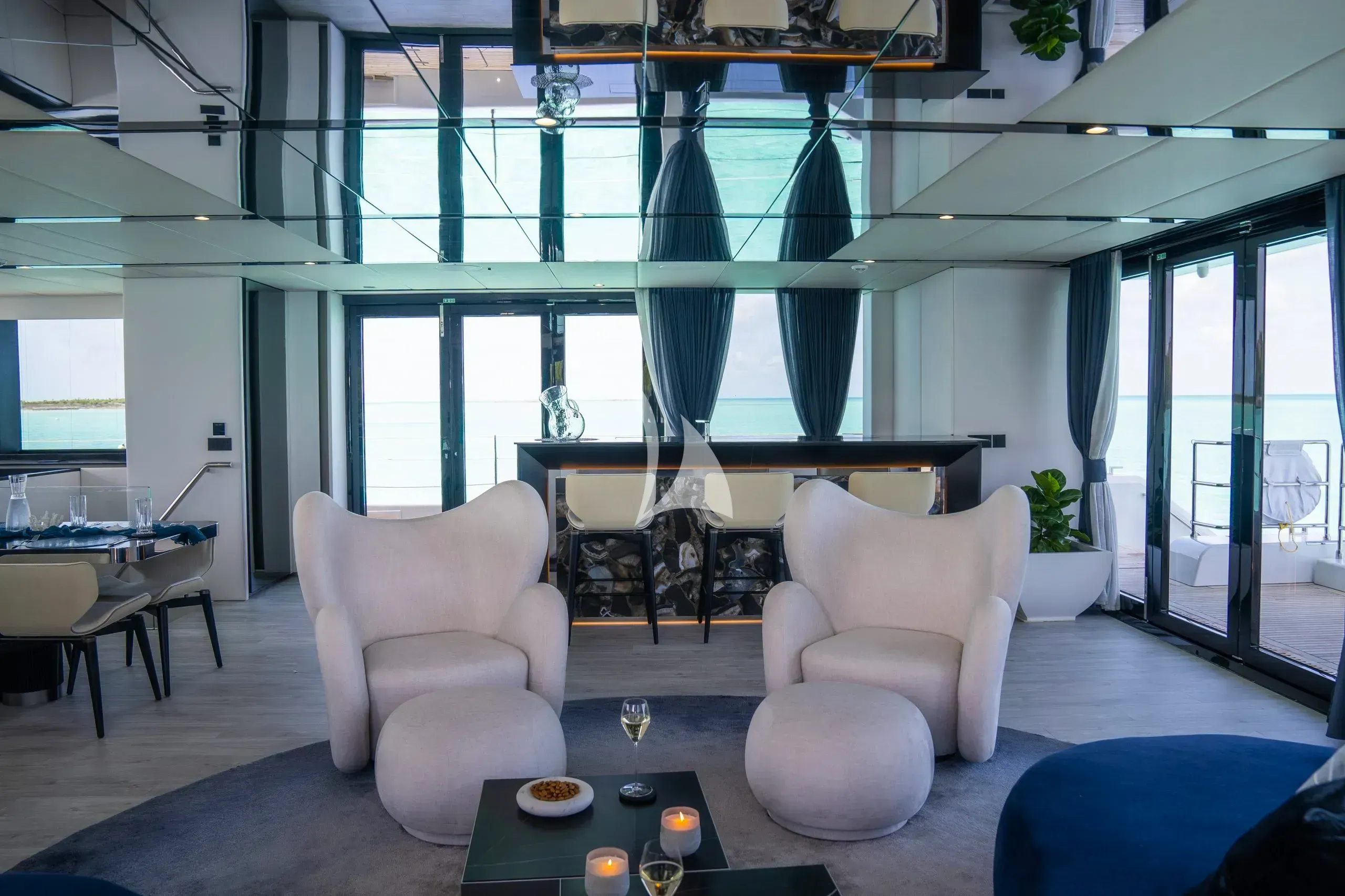 MARIA THERESE - photo 2