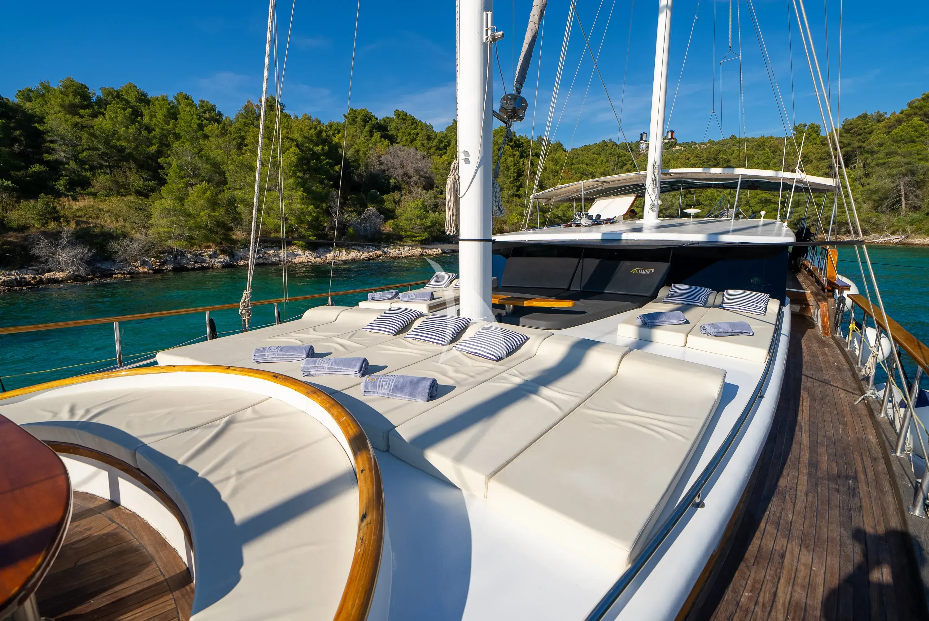 Allure E yacht photo