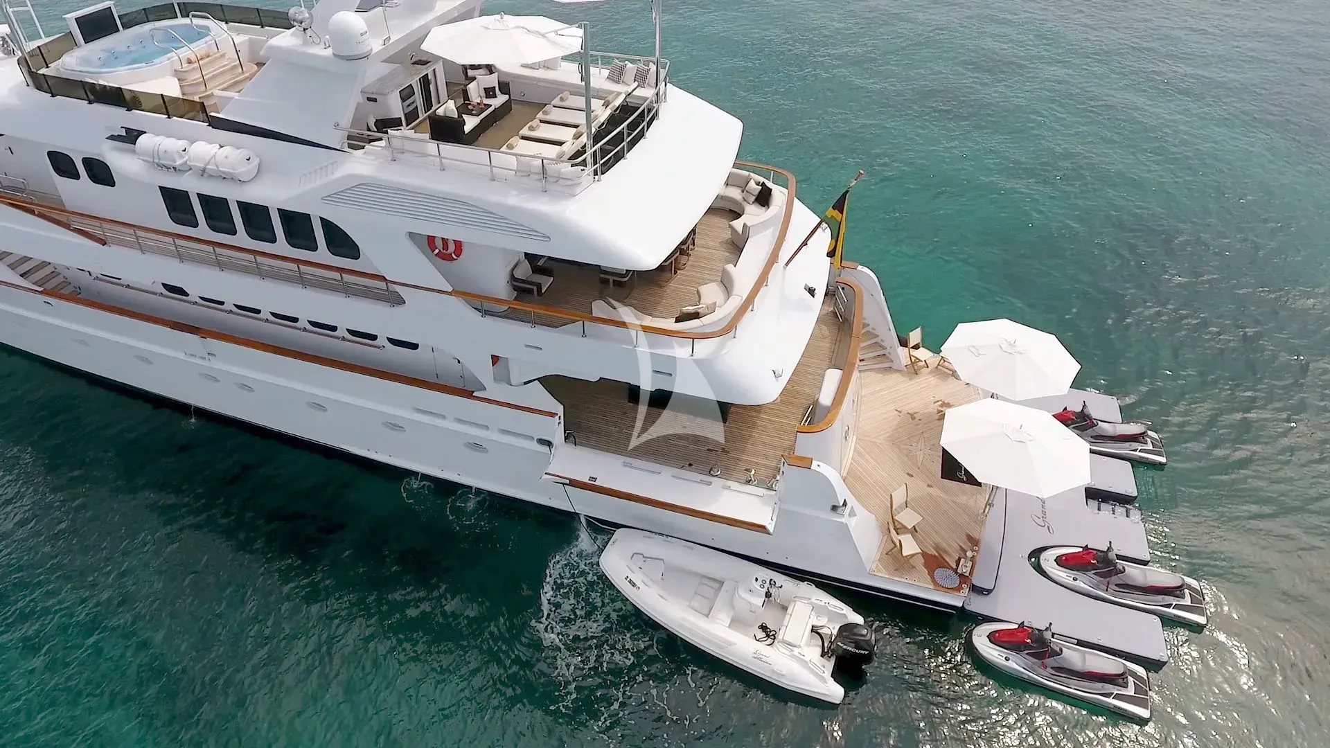 GRAND ILLUSION yacht photo
