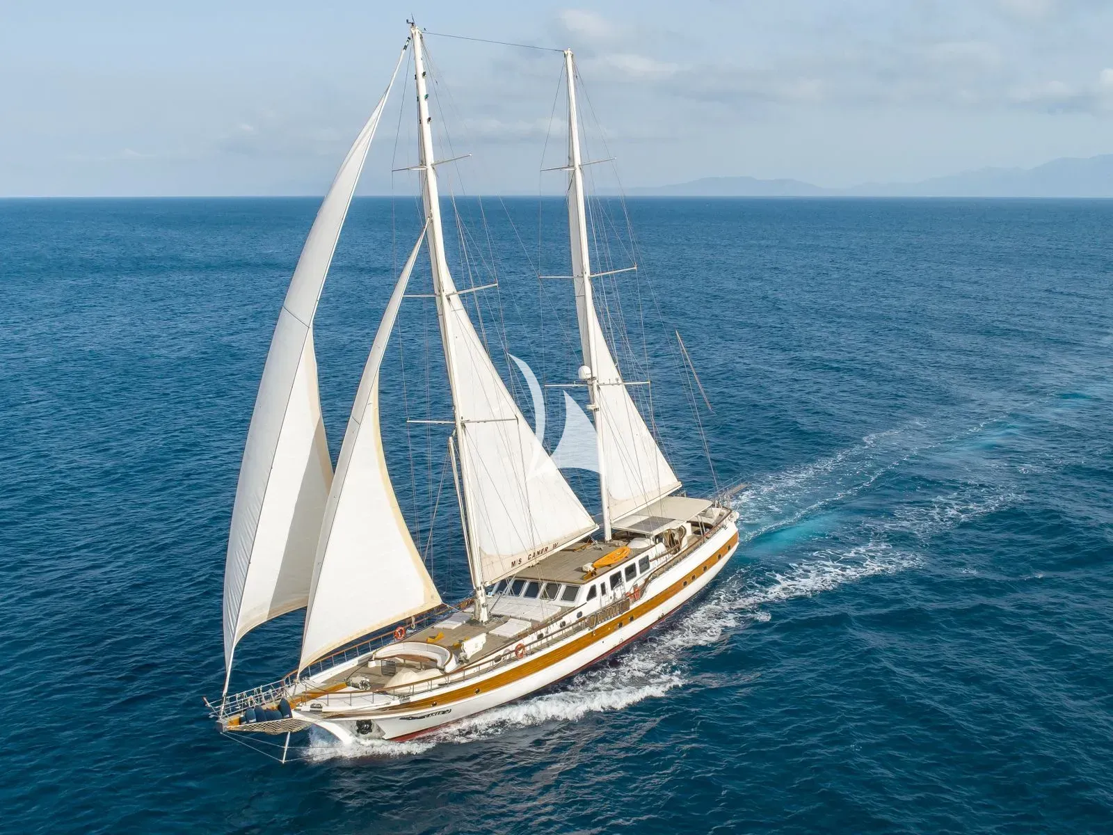 CANER IV yacht photo
