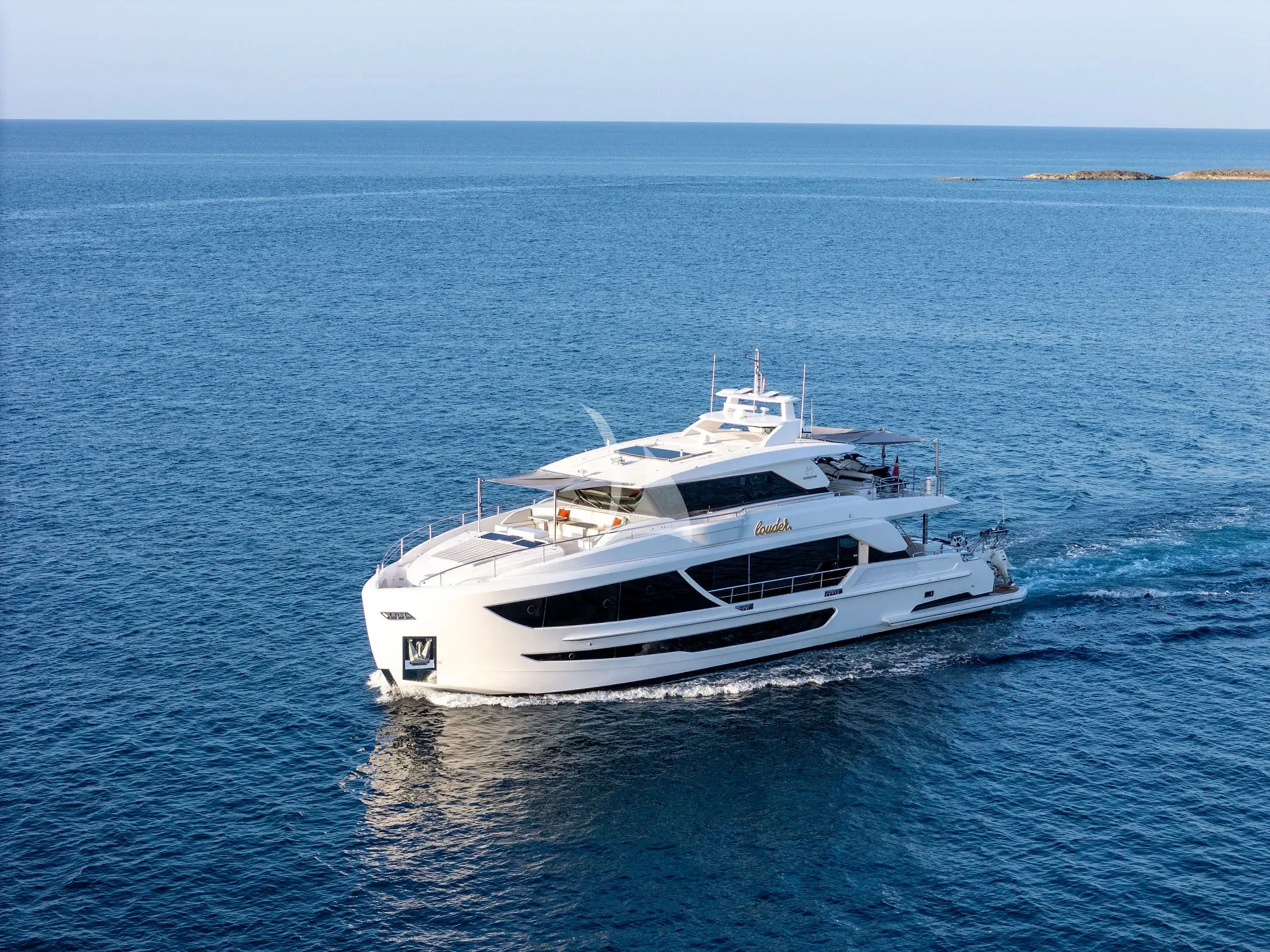 Louder yacht photo
