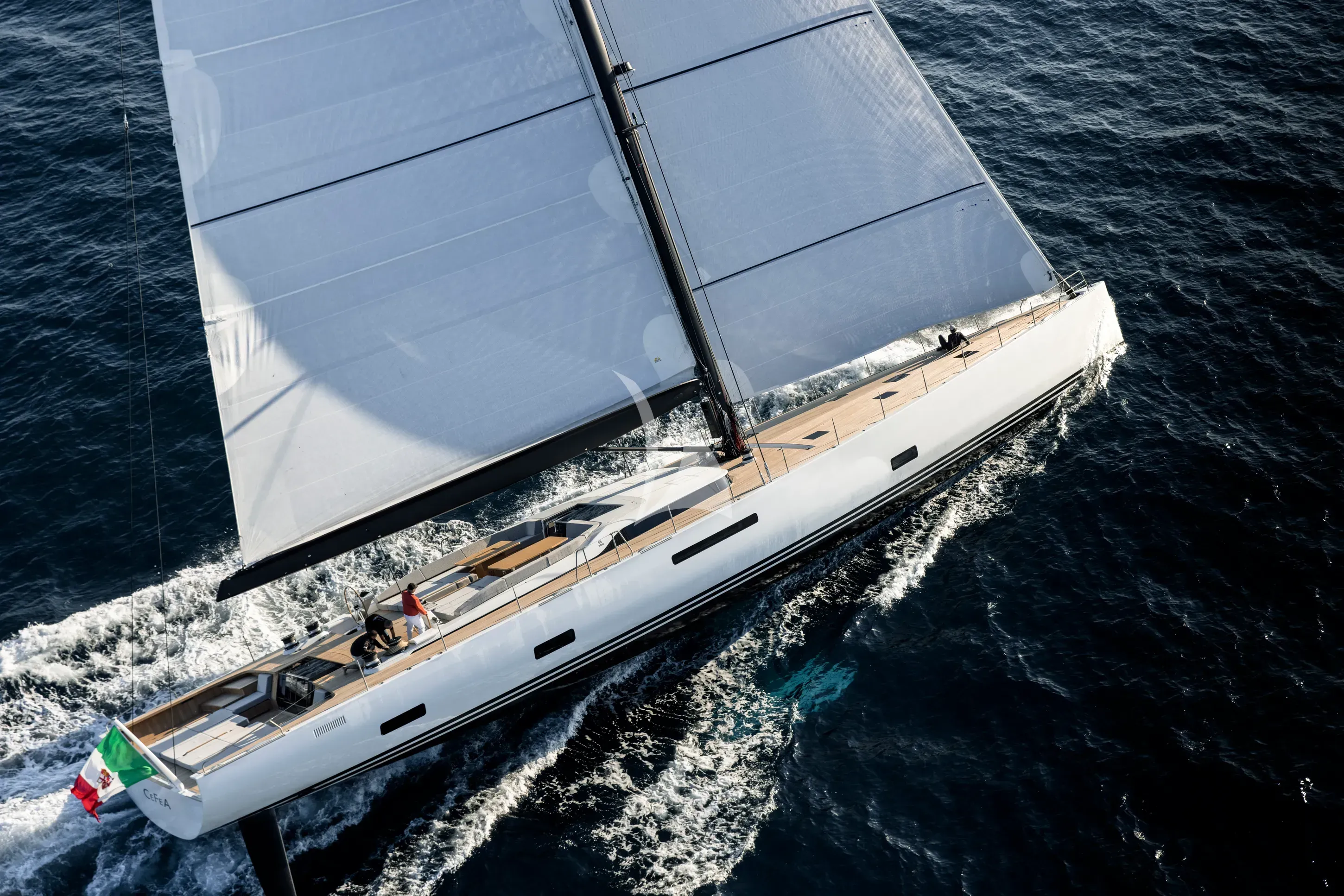 CeFeA yacht photo