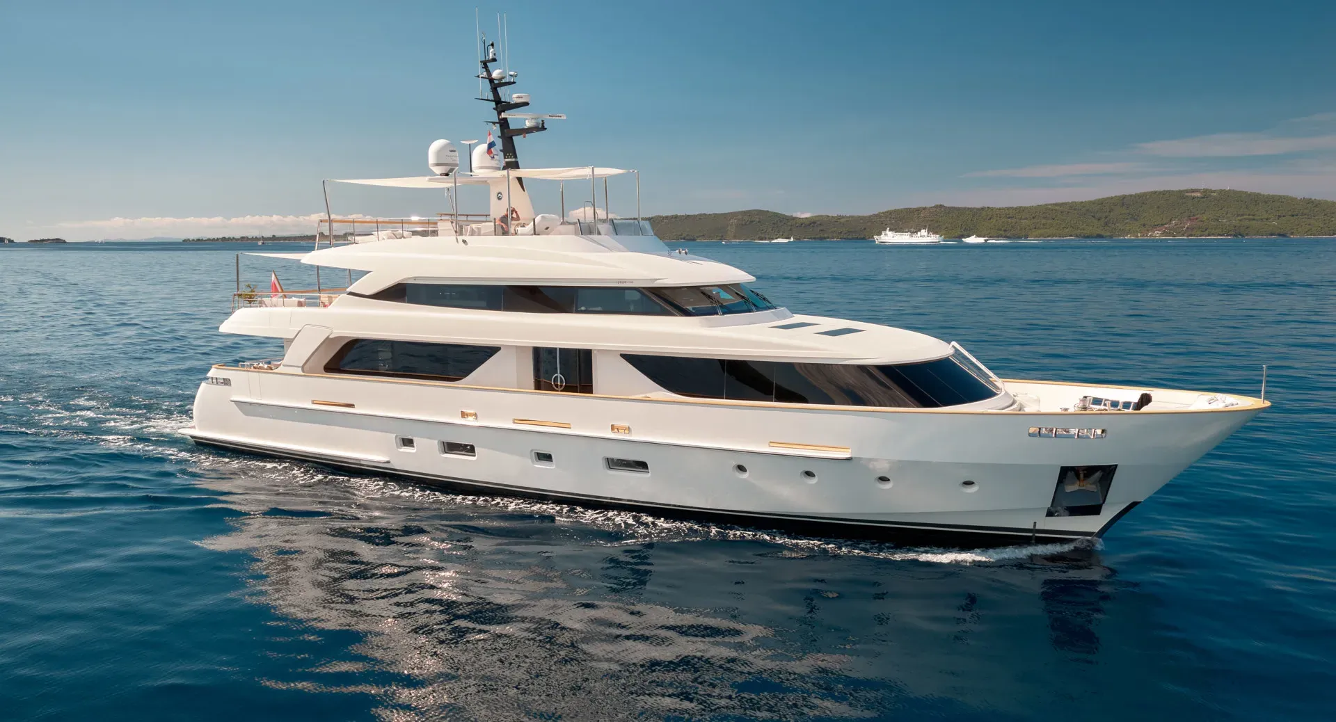 ZULU 3 luxury yacht