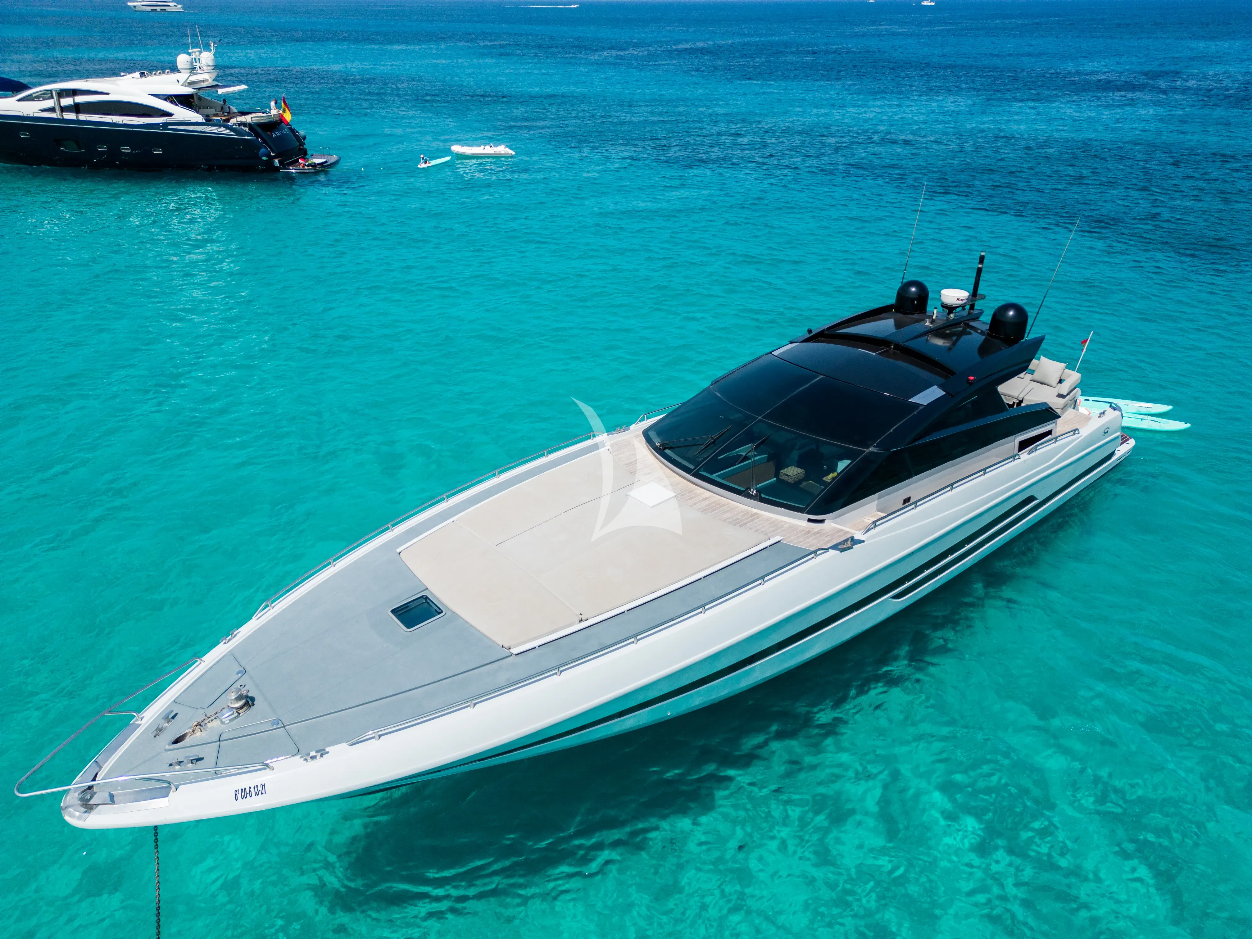 CHILLI yacht photo