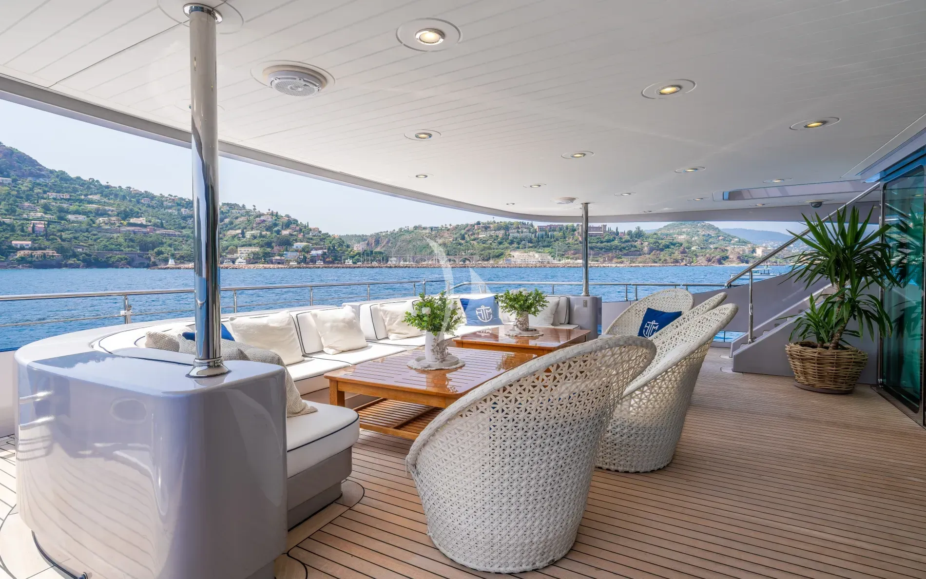 HATT MILL yacht photo