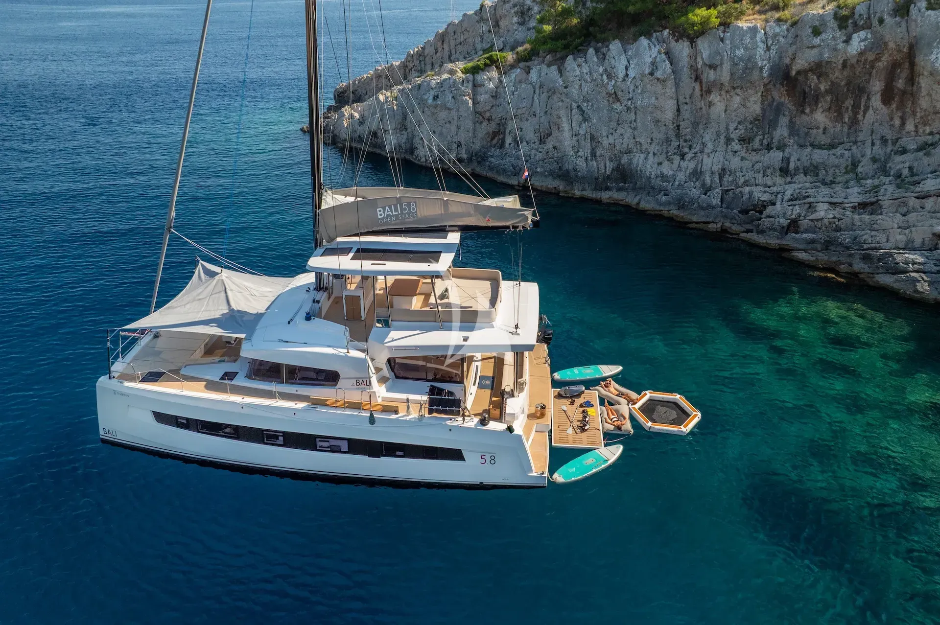 Farben yacht photo
