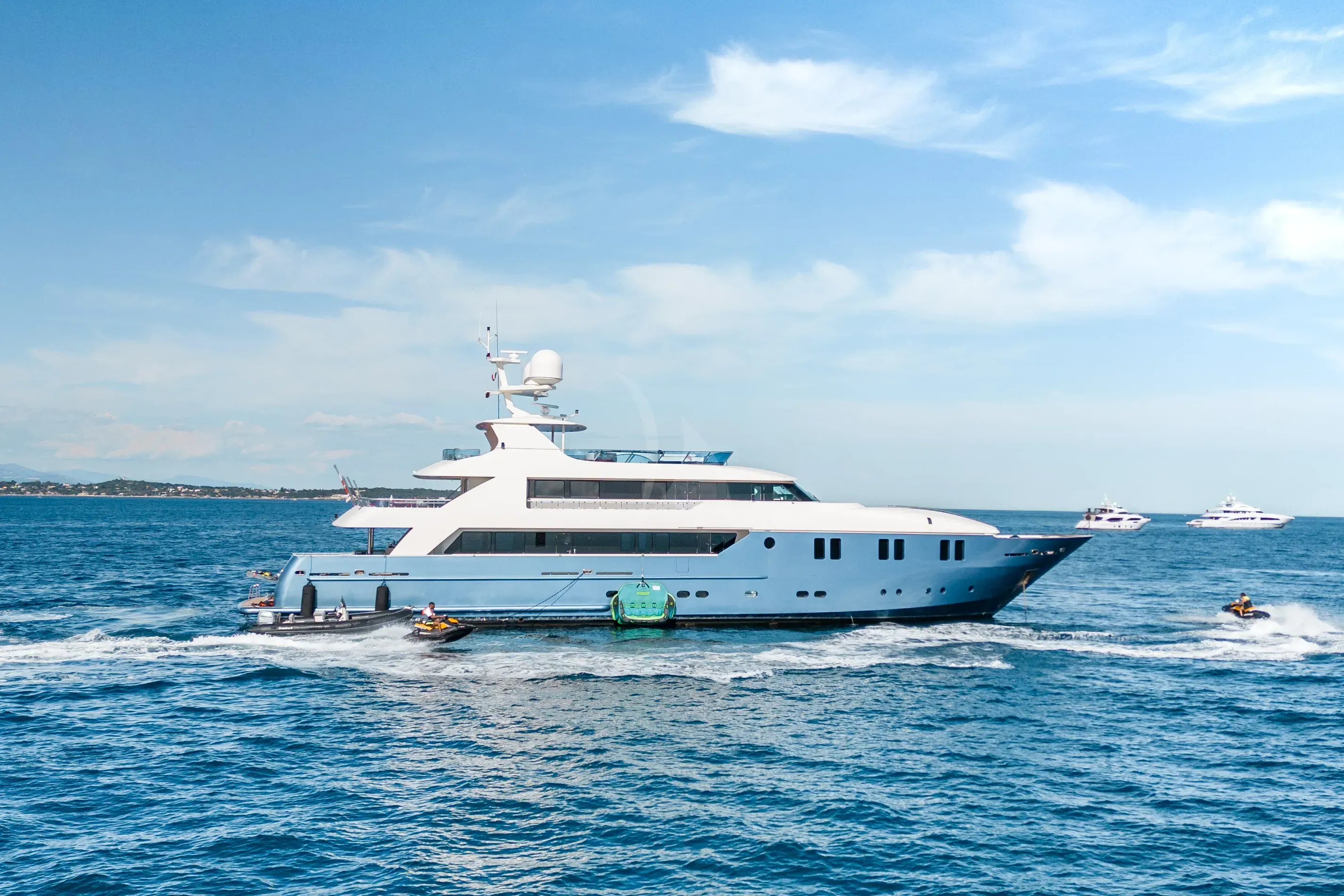 IRAMA luxury yacht