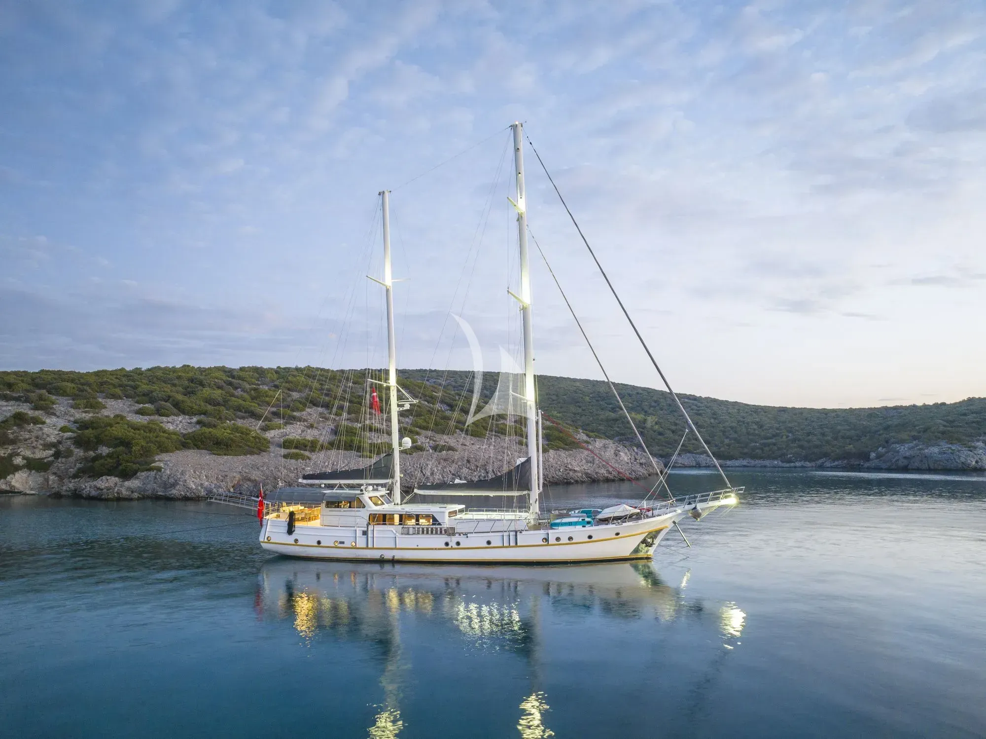 LUCKY YOU yacht photo