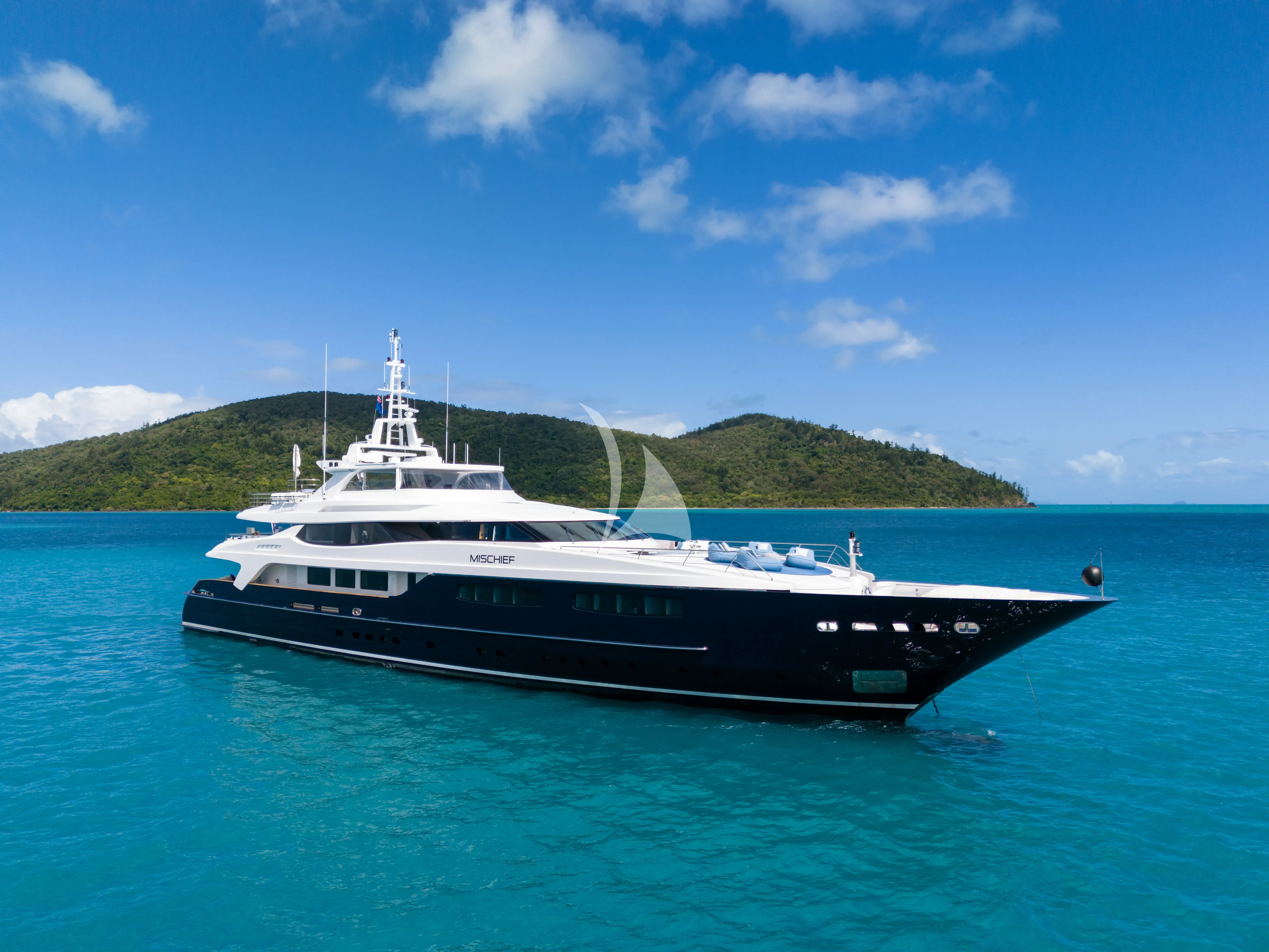 MISCHIEF yacht photo
