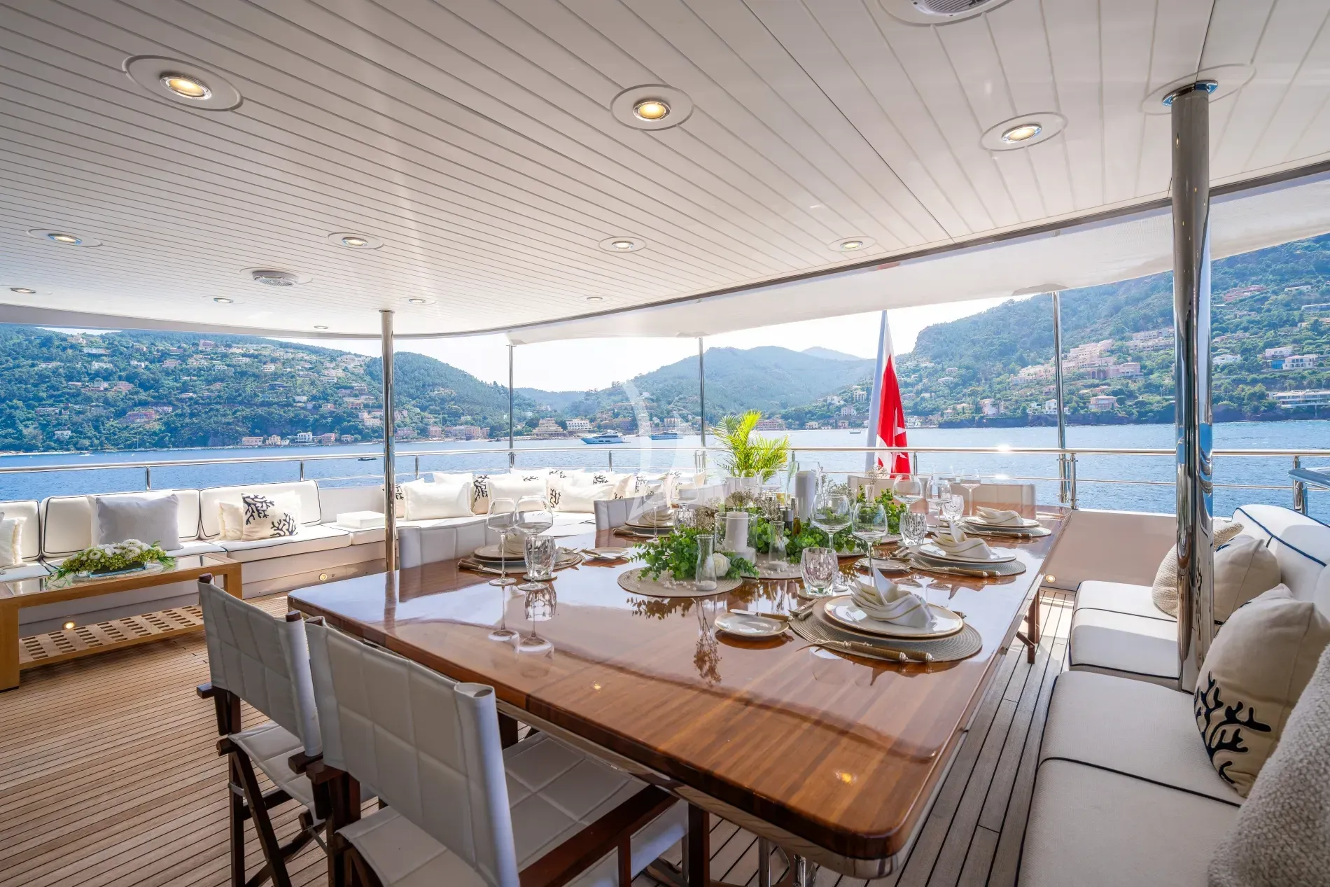 HATT MILL yacht photo