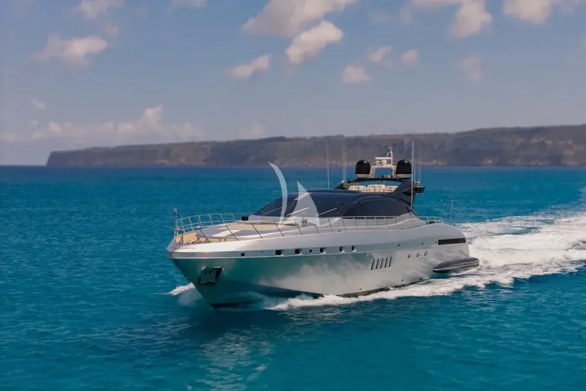 DRIFT yacht photo