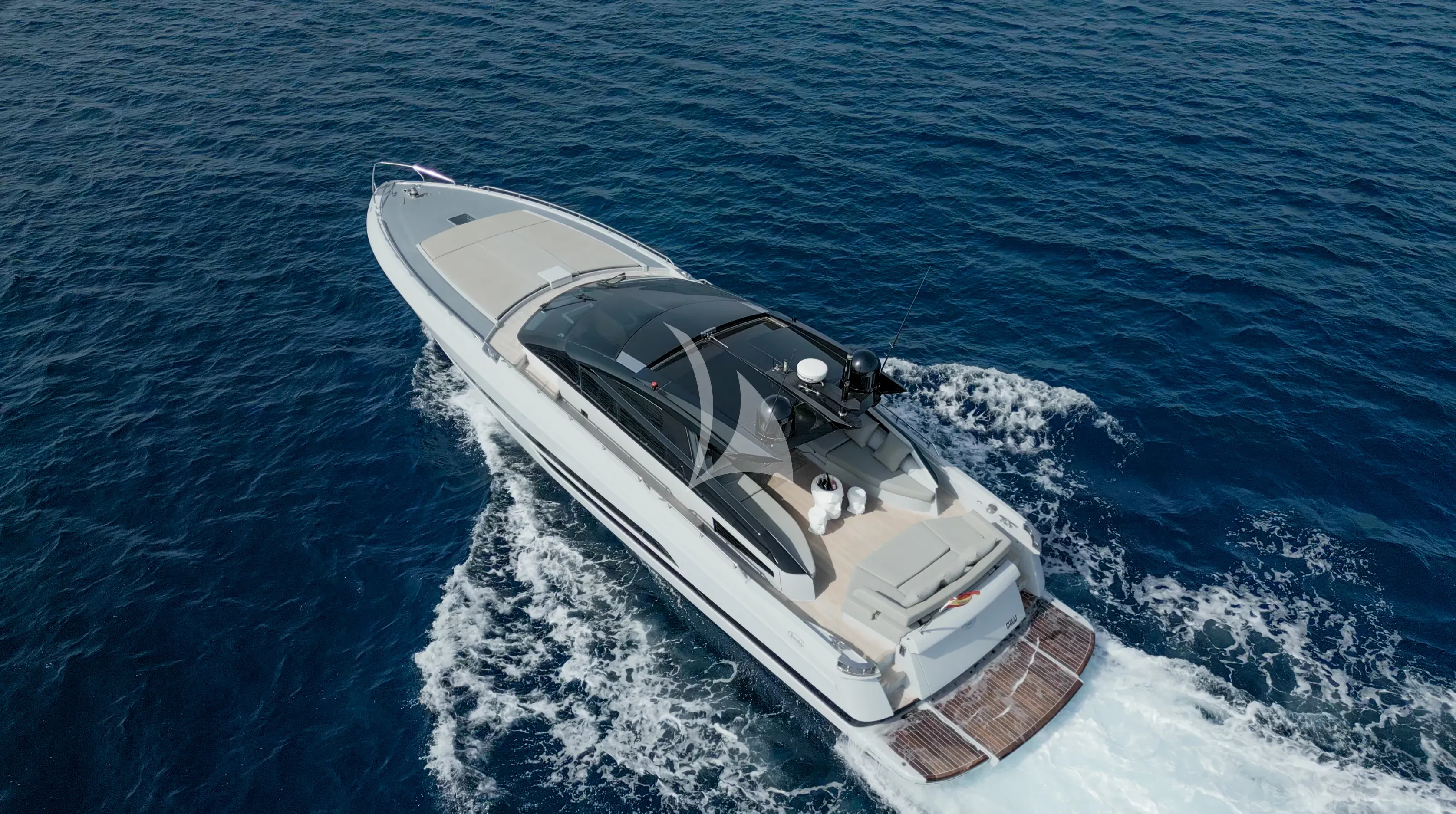 CHILLI yacht photo