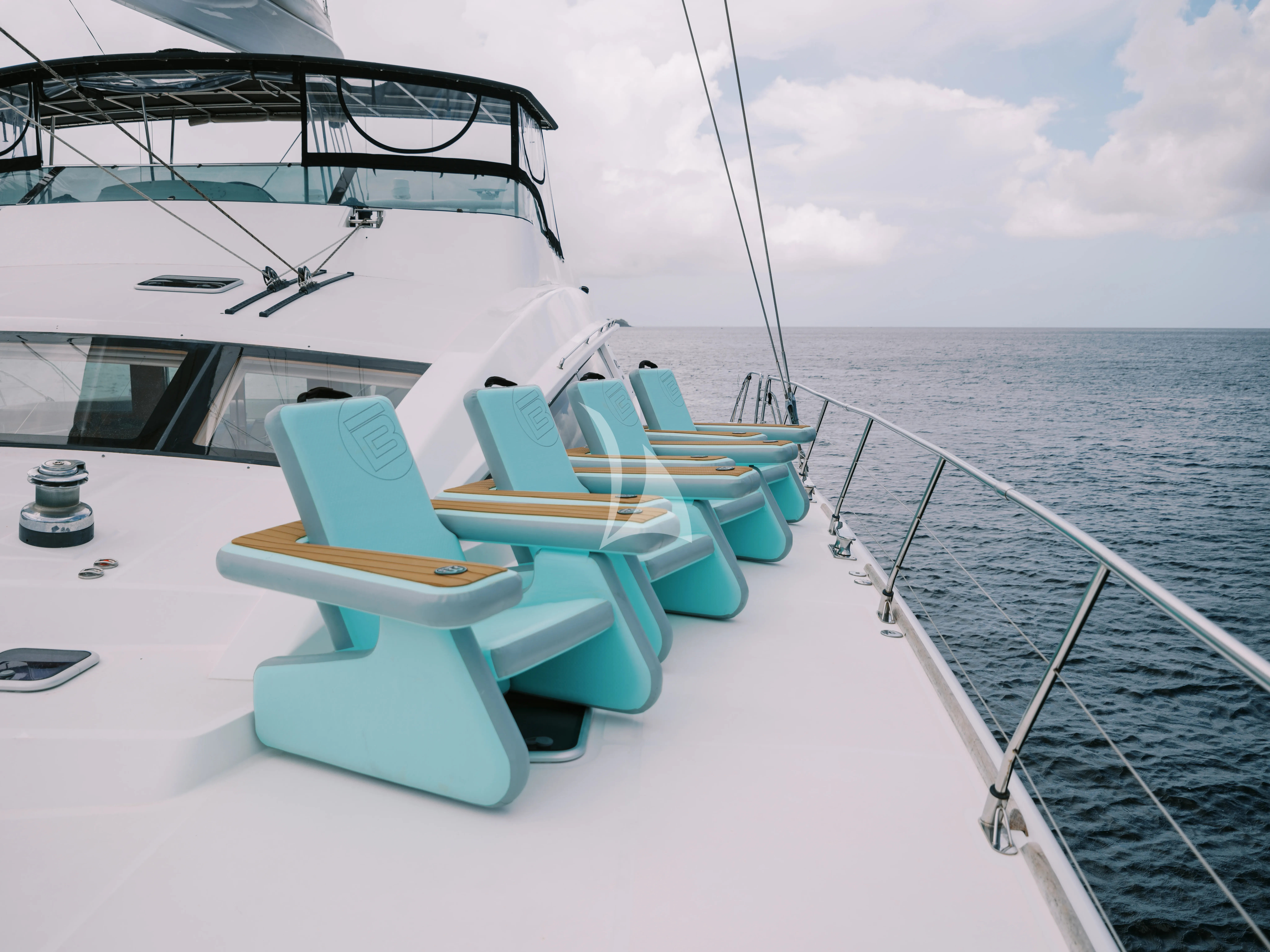Avanti yacht photo