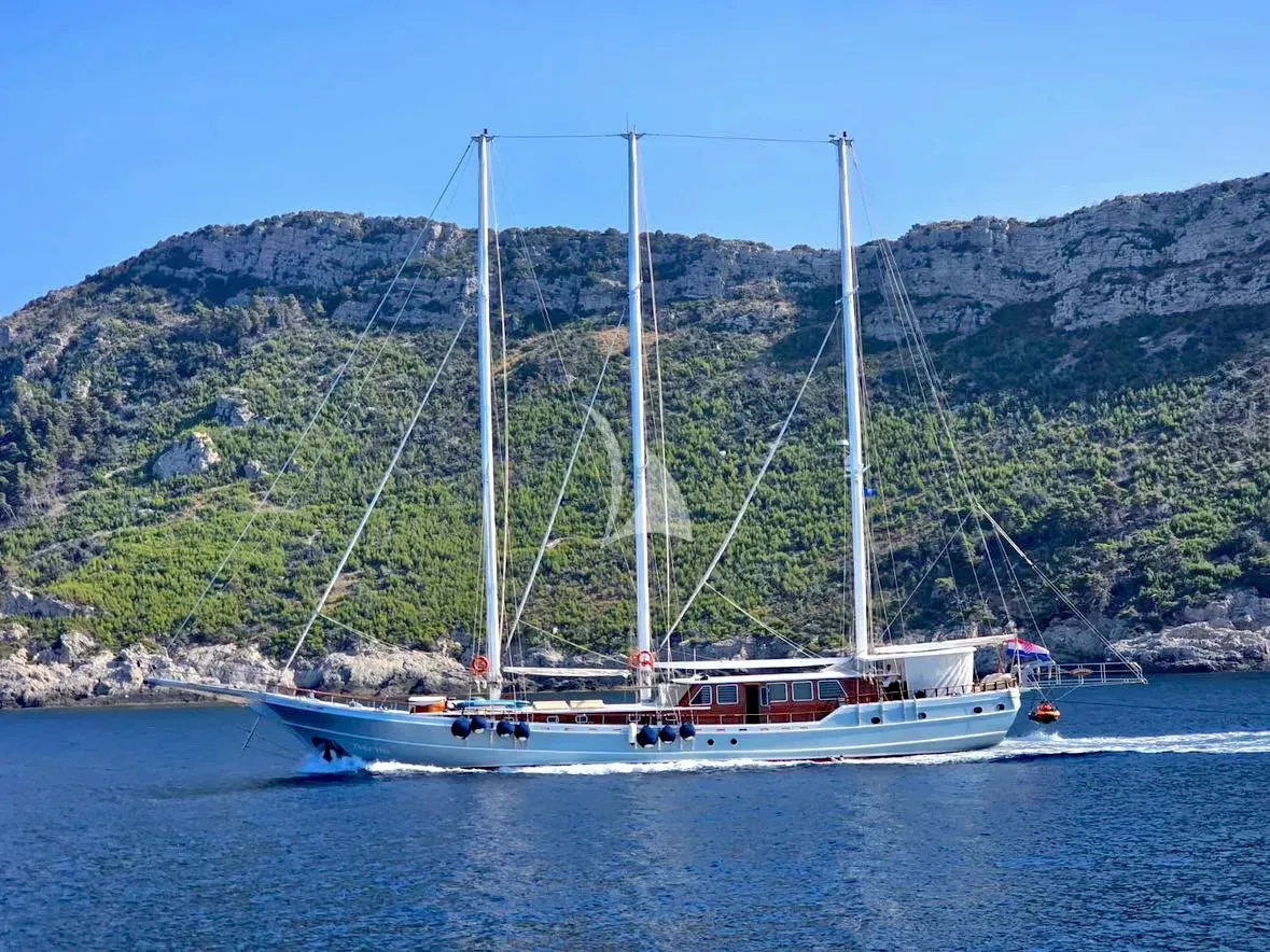 Dolce Vita - exterior 1