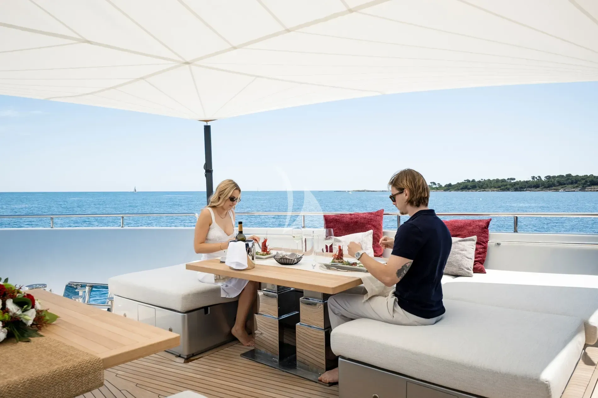 SENSA yacht photo