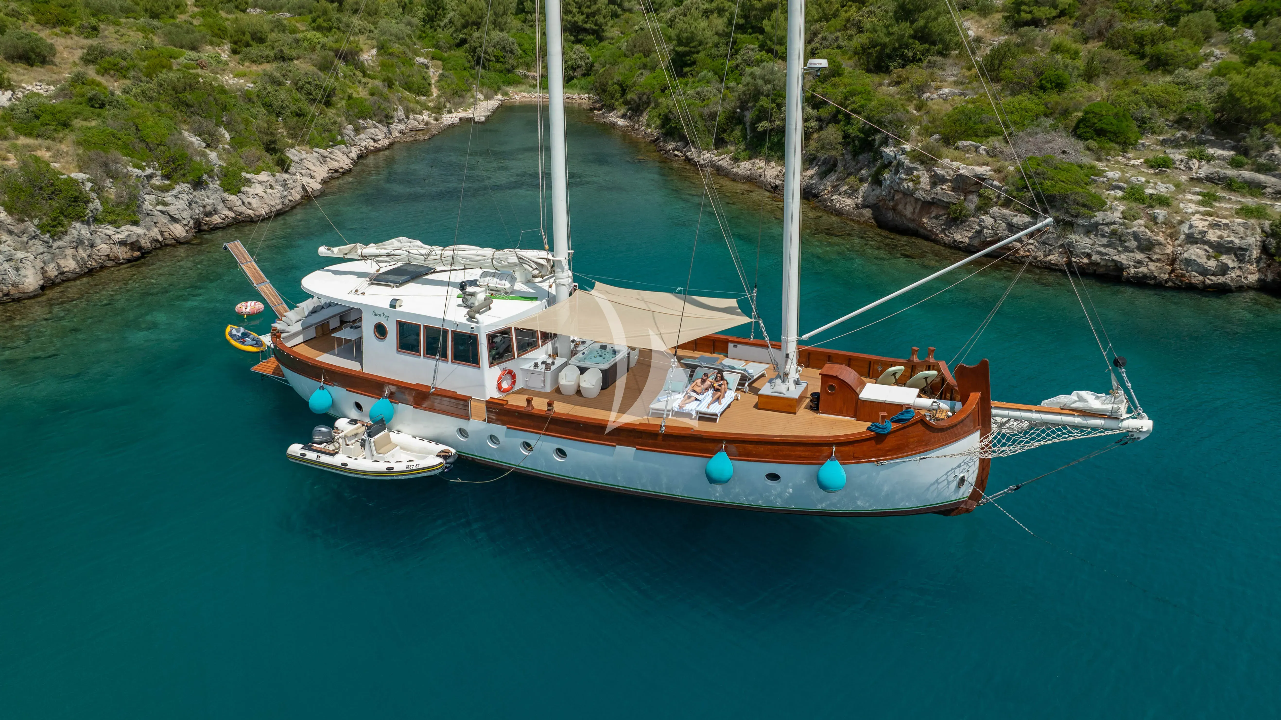 GREEN RAY luxury yacht