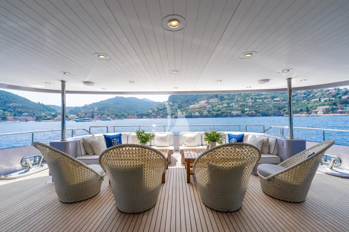 HATT MILL yacht photo
