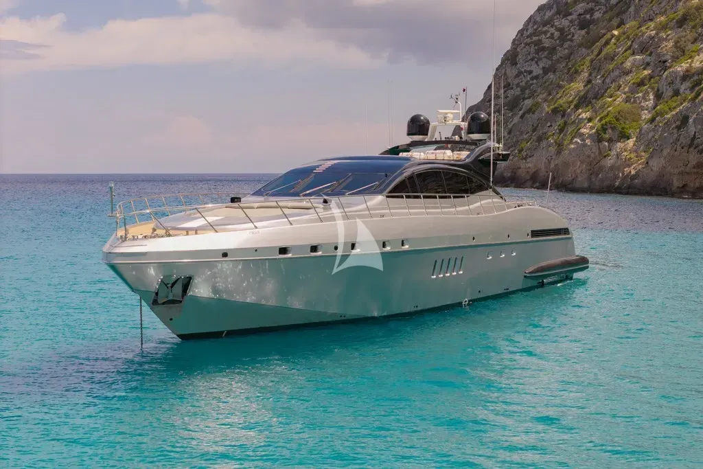 DRIFT luxury yacht