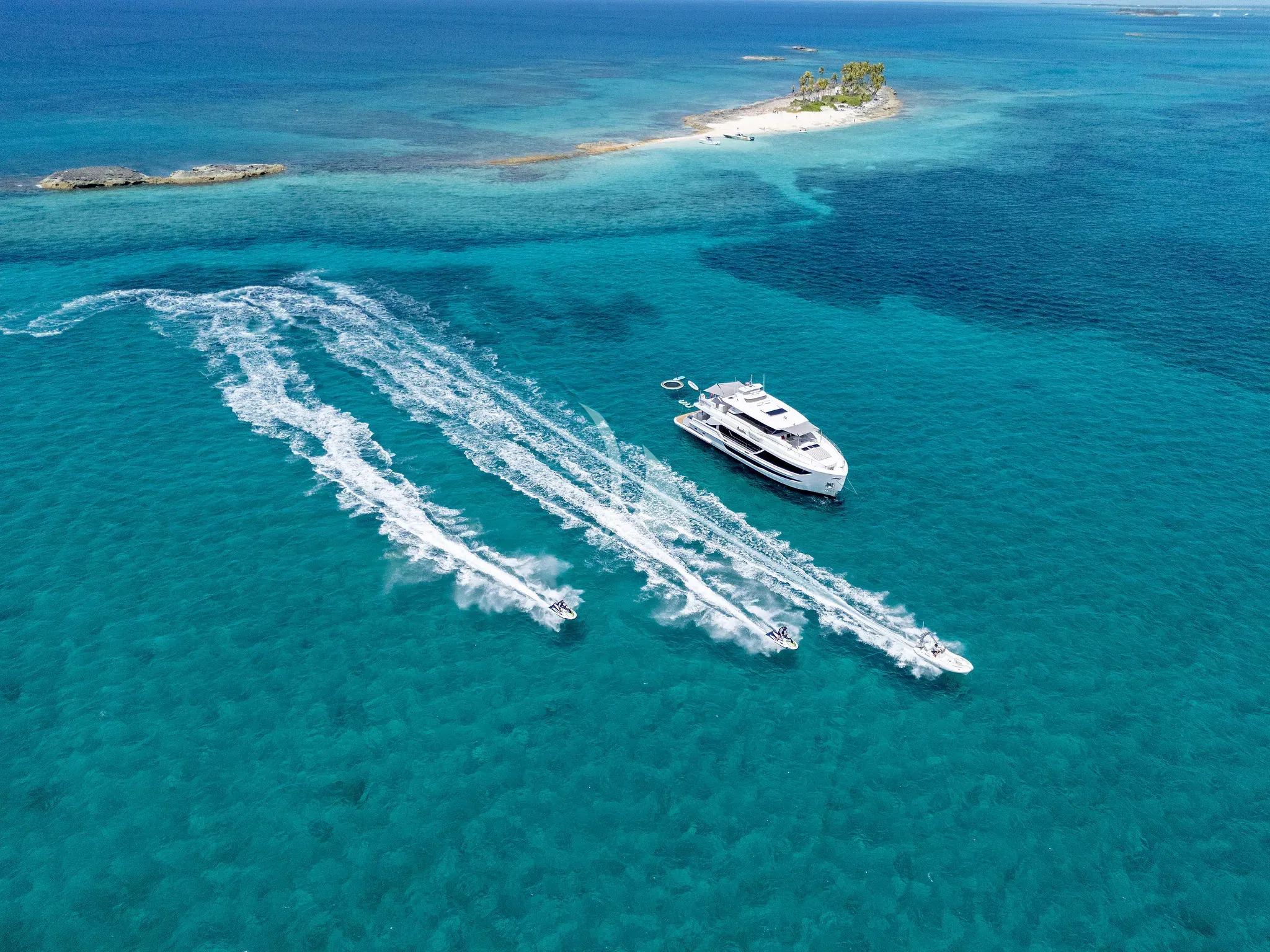 Louder yacht photo