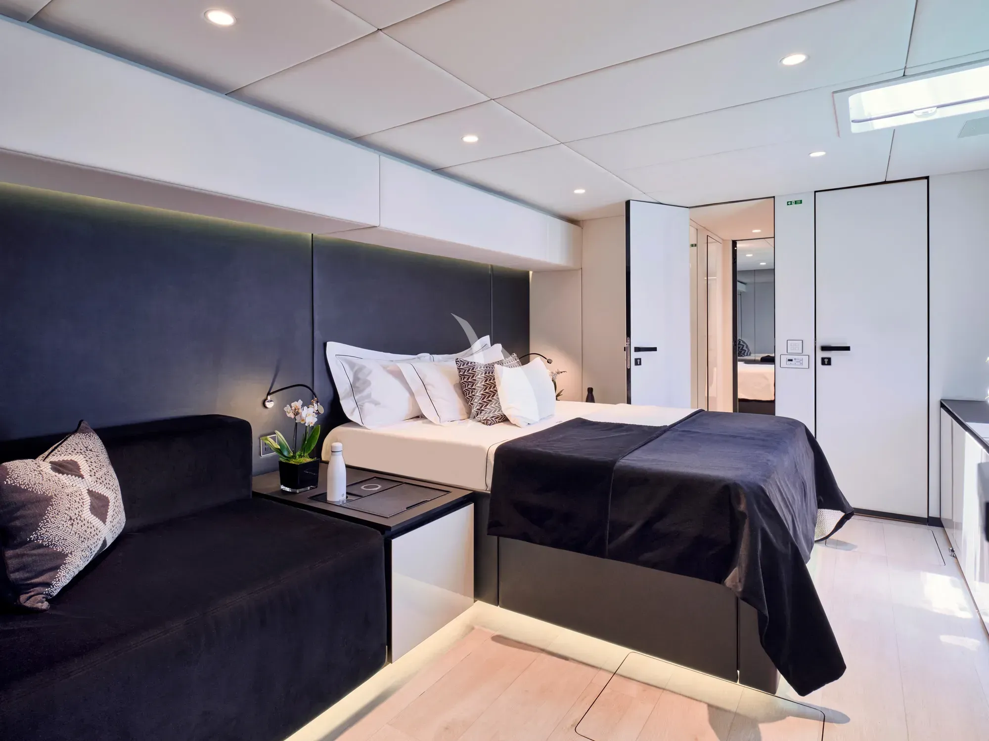 ABOVE & BEYOND - photo 7