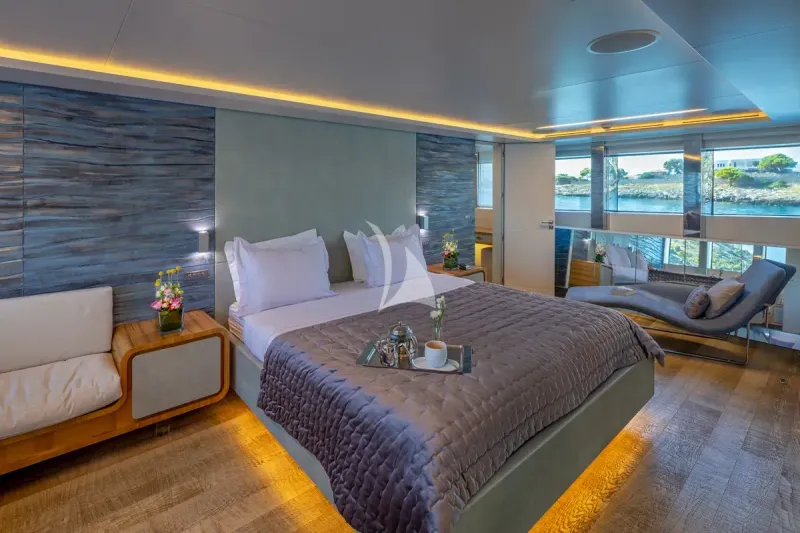 SEA WOLF - interior 4