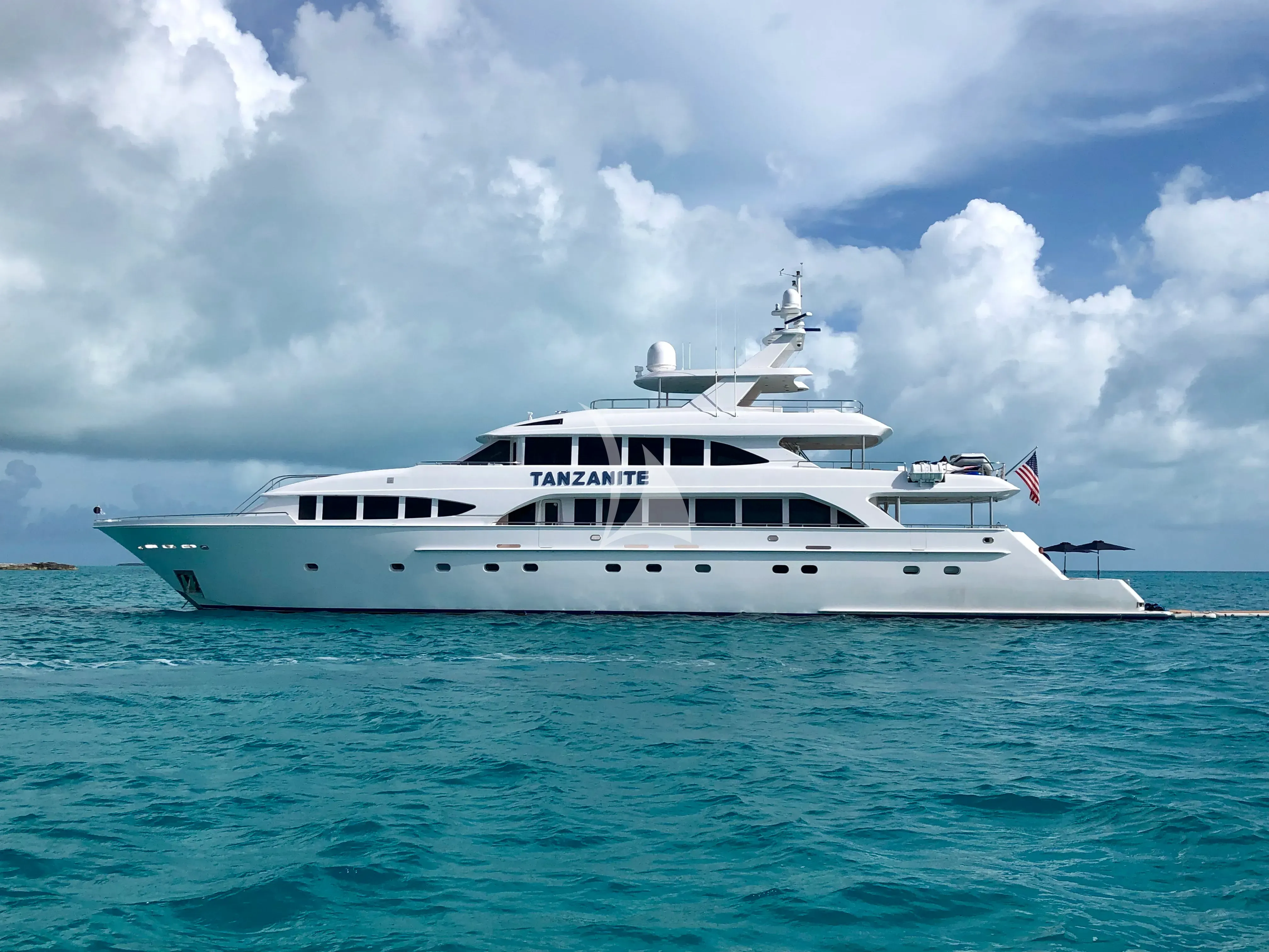 TANZANITE luxury yacht