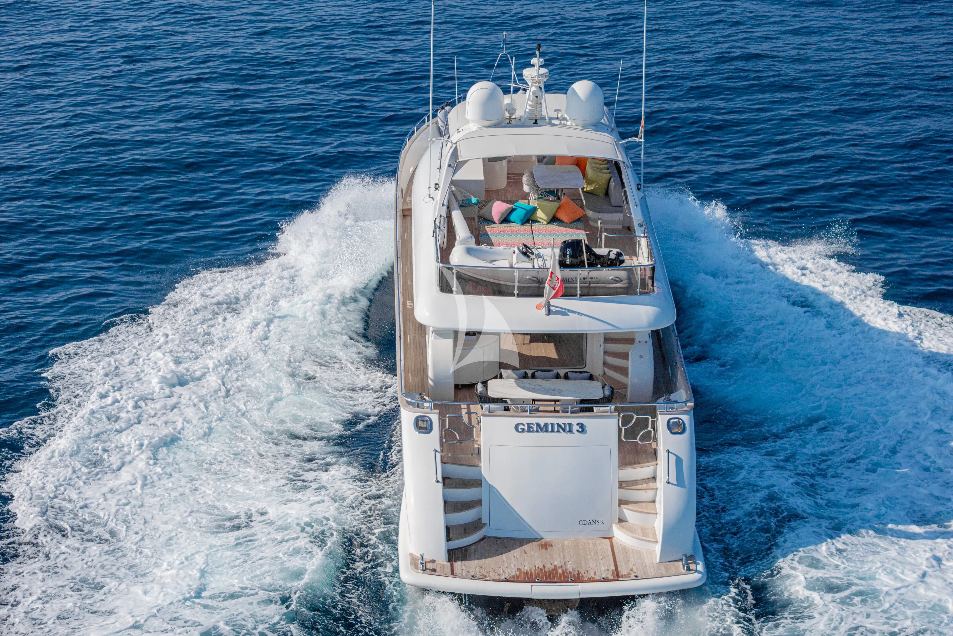 GEMINI 3 luxury yacht