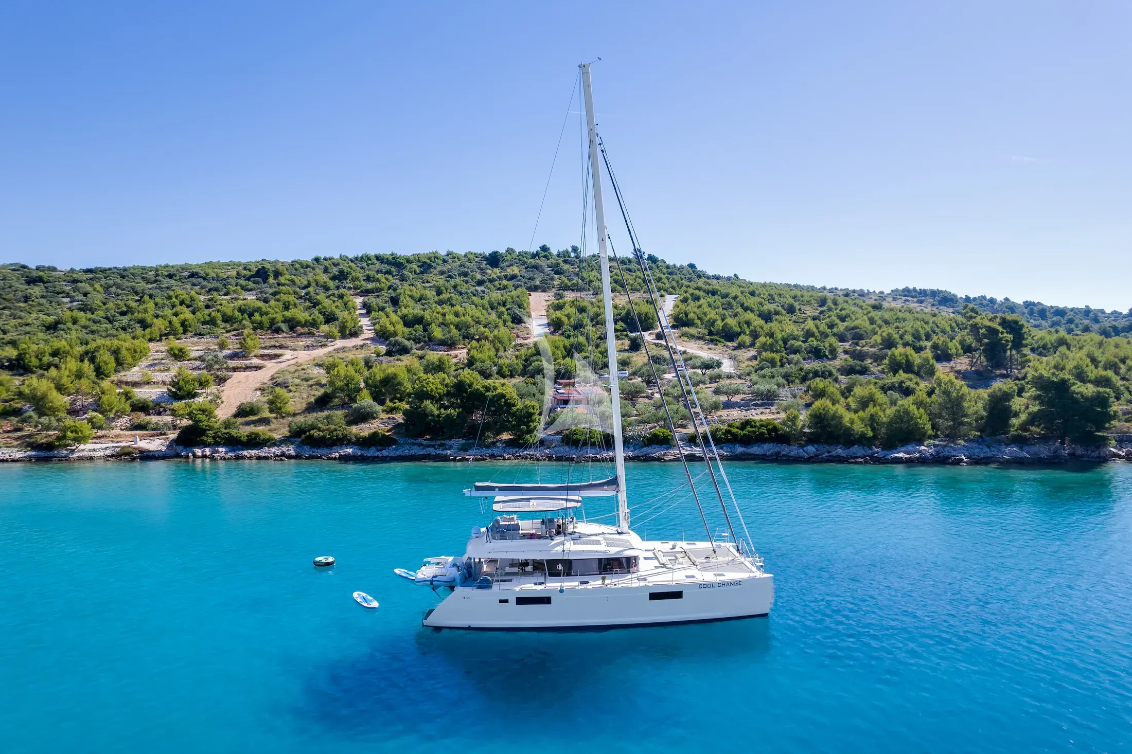 Cool Change yacht photo