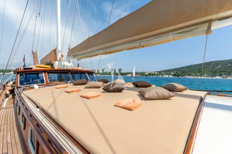 Angelica yacht photo